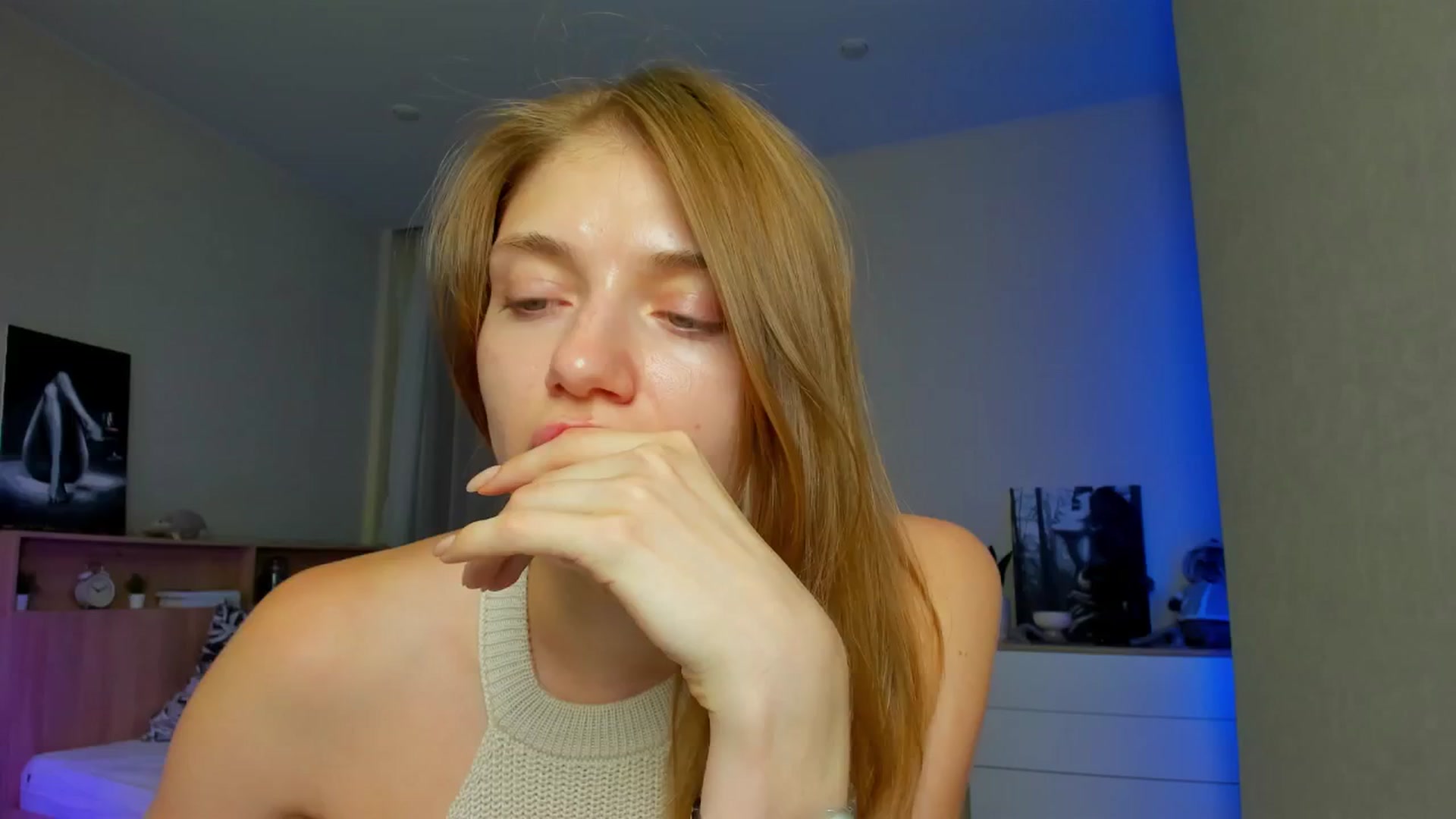 Gallery image thumbnail from Make_my_Luck's myfreecams stream on, 07/05/2024, 15:43 image 15 of 20