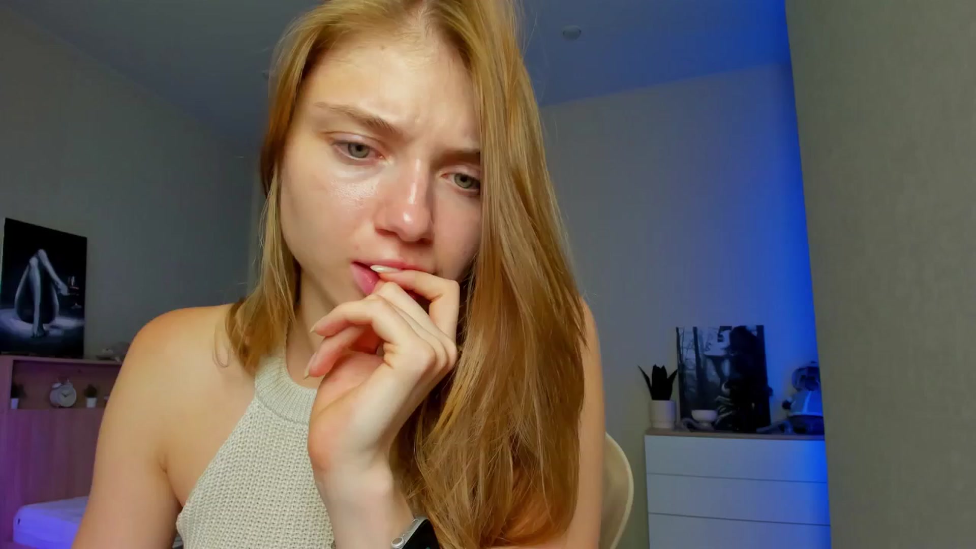 Gallery image thumbnail from Make_my_Luck's myfreecams stream on, 07/05/2024, 15:43 image 4 of 20