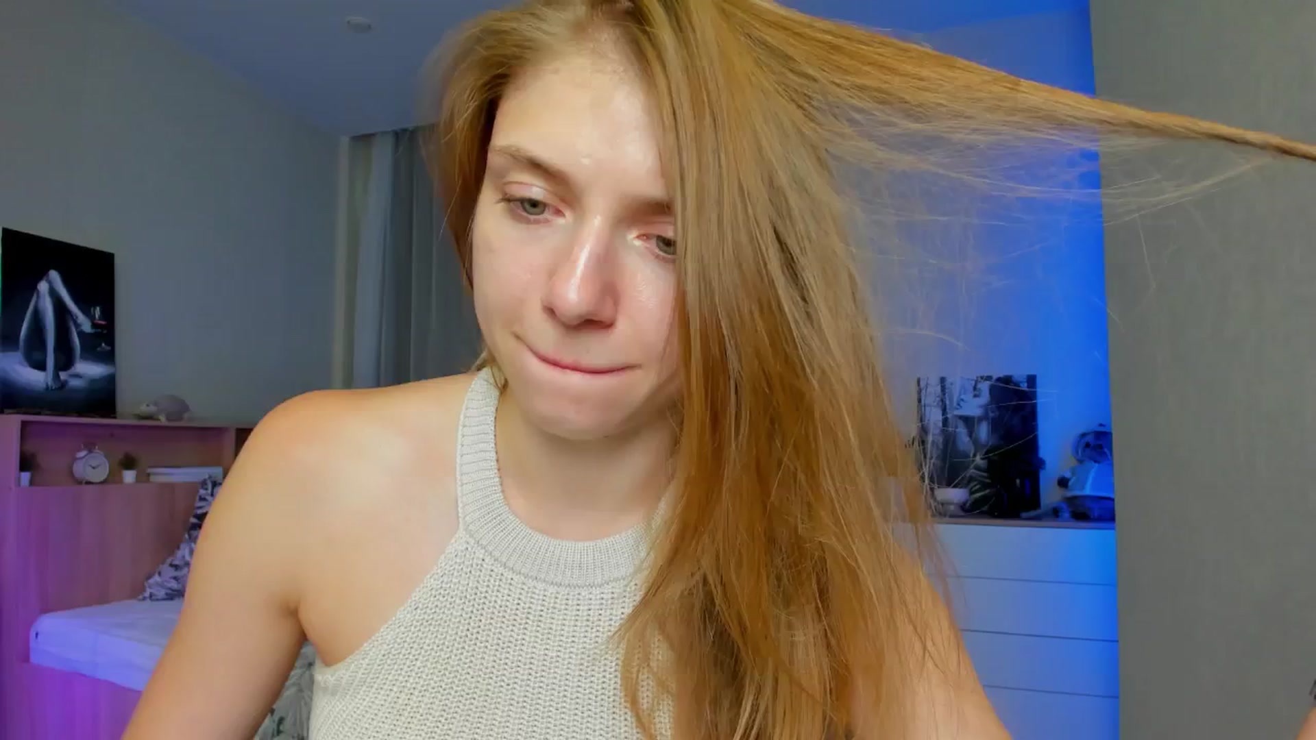 Gallery image thumbnail from Make_my_Luck's myfreecams stream on, 07/05/2024, 16:43 image 3 of 20