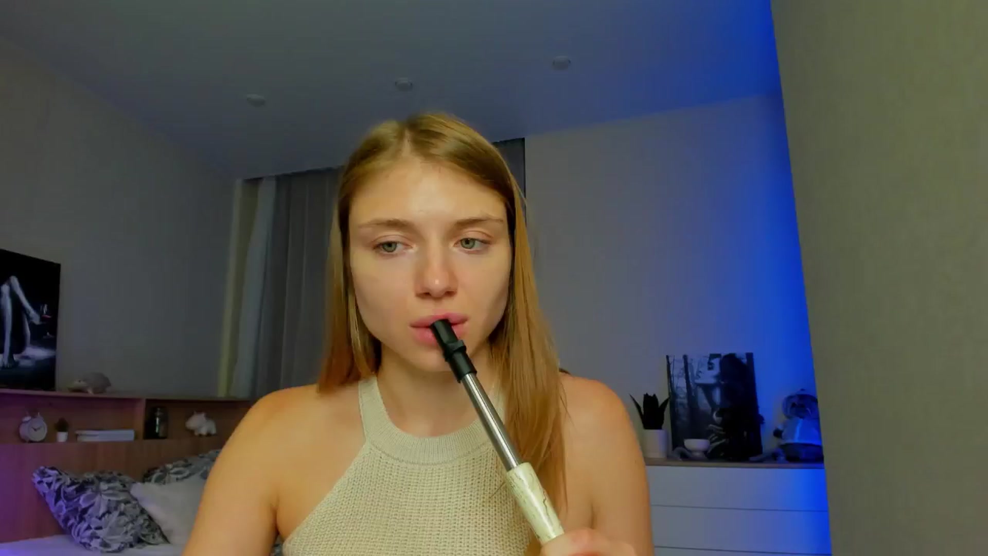 Gallery image thumbnail from Make_my_Luck's myfreecams stream on, 07/05/2024, 18:19 image 8 of 20