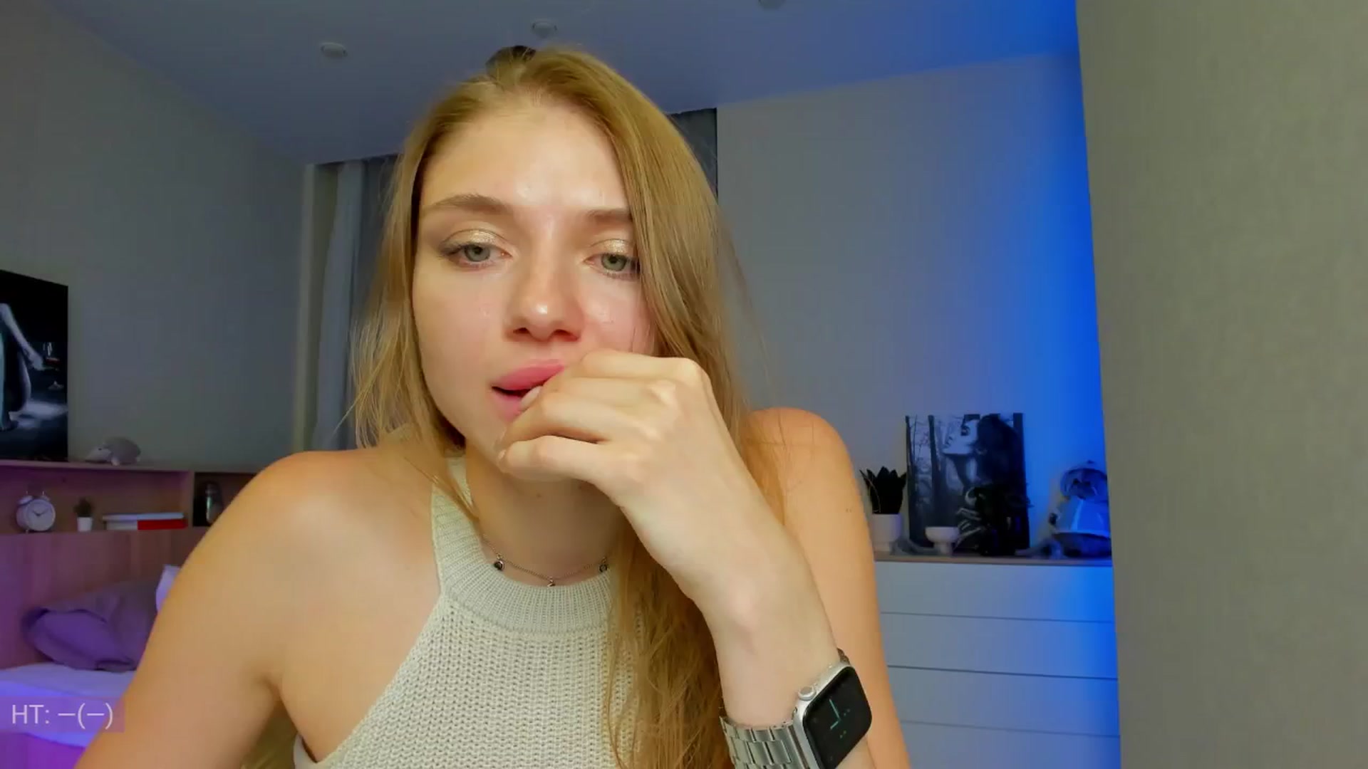 Gallery image thumbnail from Make_my_Luck's myfreecams stream on, 07/14/2024, 20:20 image 15 of 20