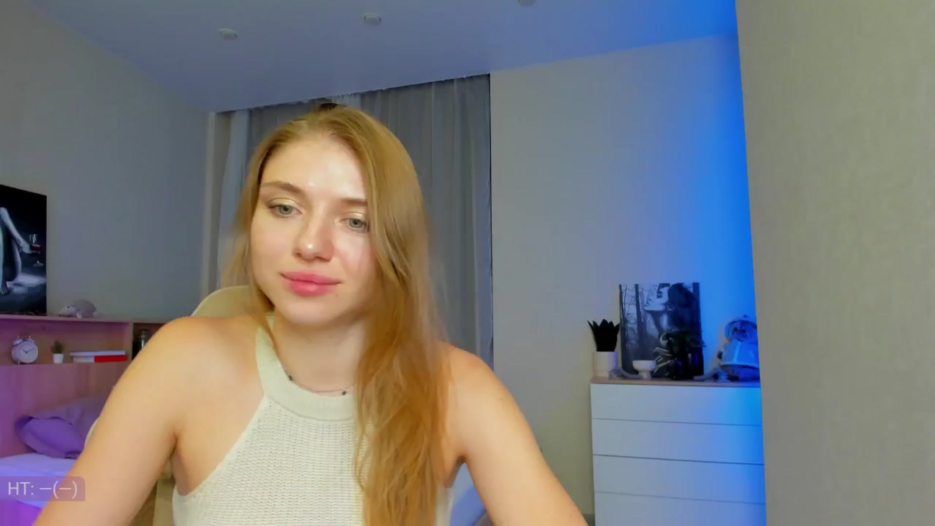 Gallery image thumbnail from Make_my_Luck's myfreecams stream on, 07/14/2024, 20:20 image 14 of 20