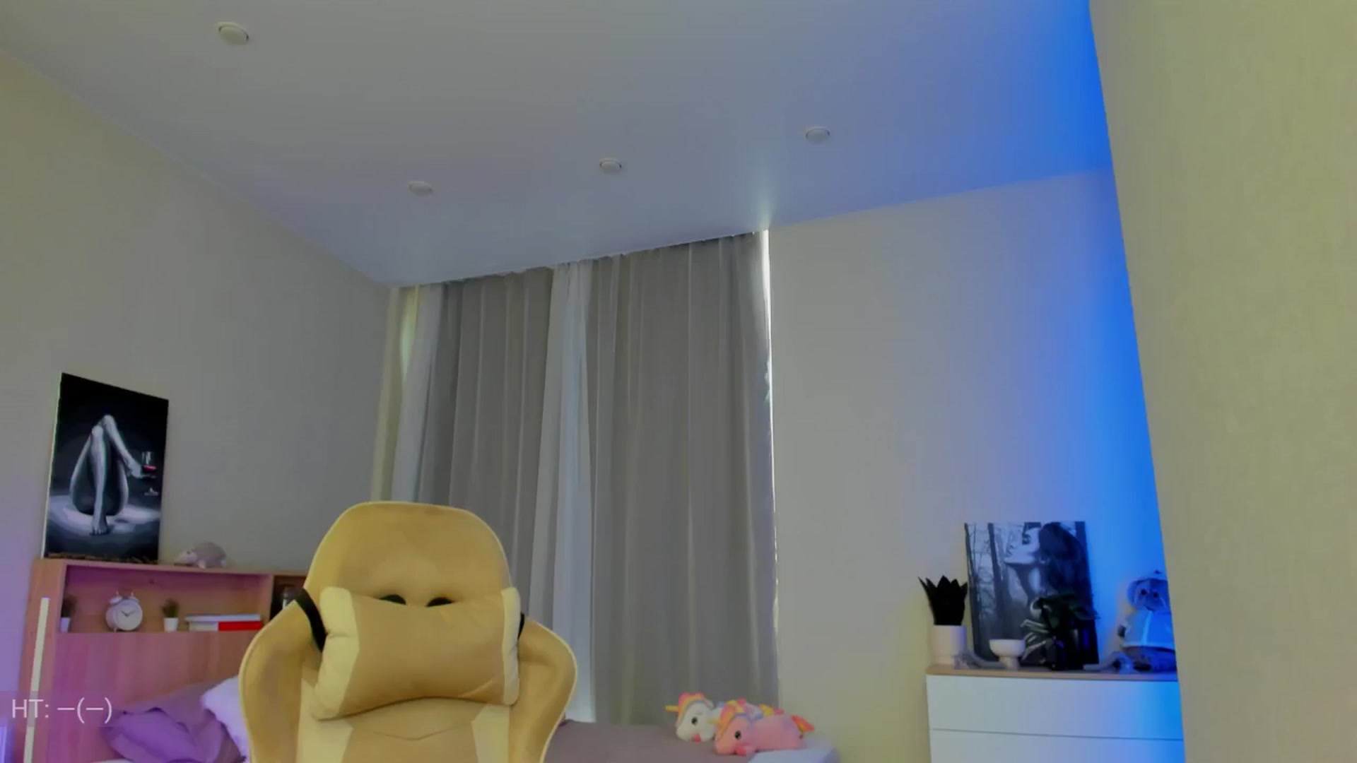 Gallery image thumbnail from Make_my_Luck's myfreecams stream on, 07/23/2024, 08:07 image 10 of 20