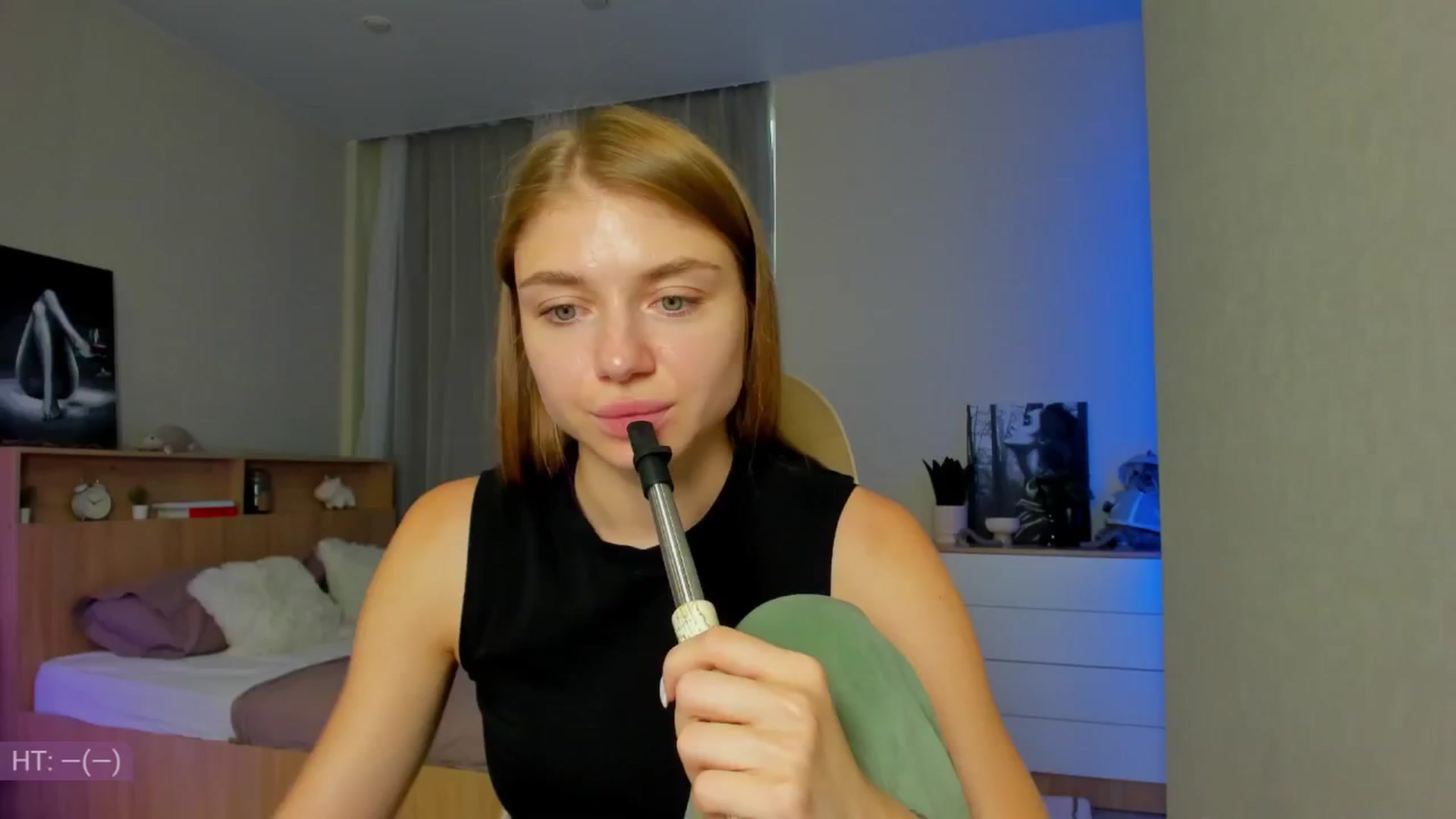 Gallery image thumbnail from Make_my_Luck's myfreecams stream on, 07/24/2024, 13:02 image 17 of 20