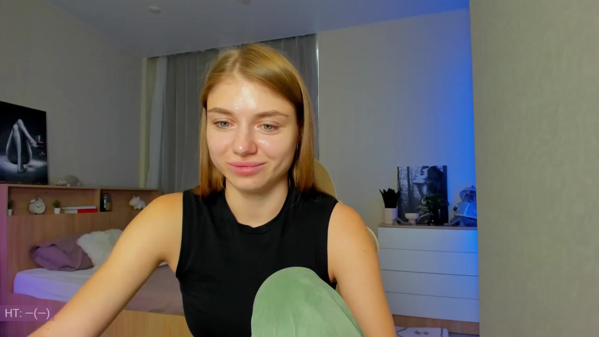 Gallery image thumbnail from Make_my_Luck's myfreecams stream on, 07/24/2024, 13:02 image 19 of 20