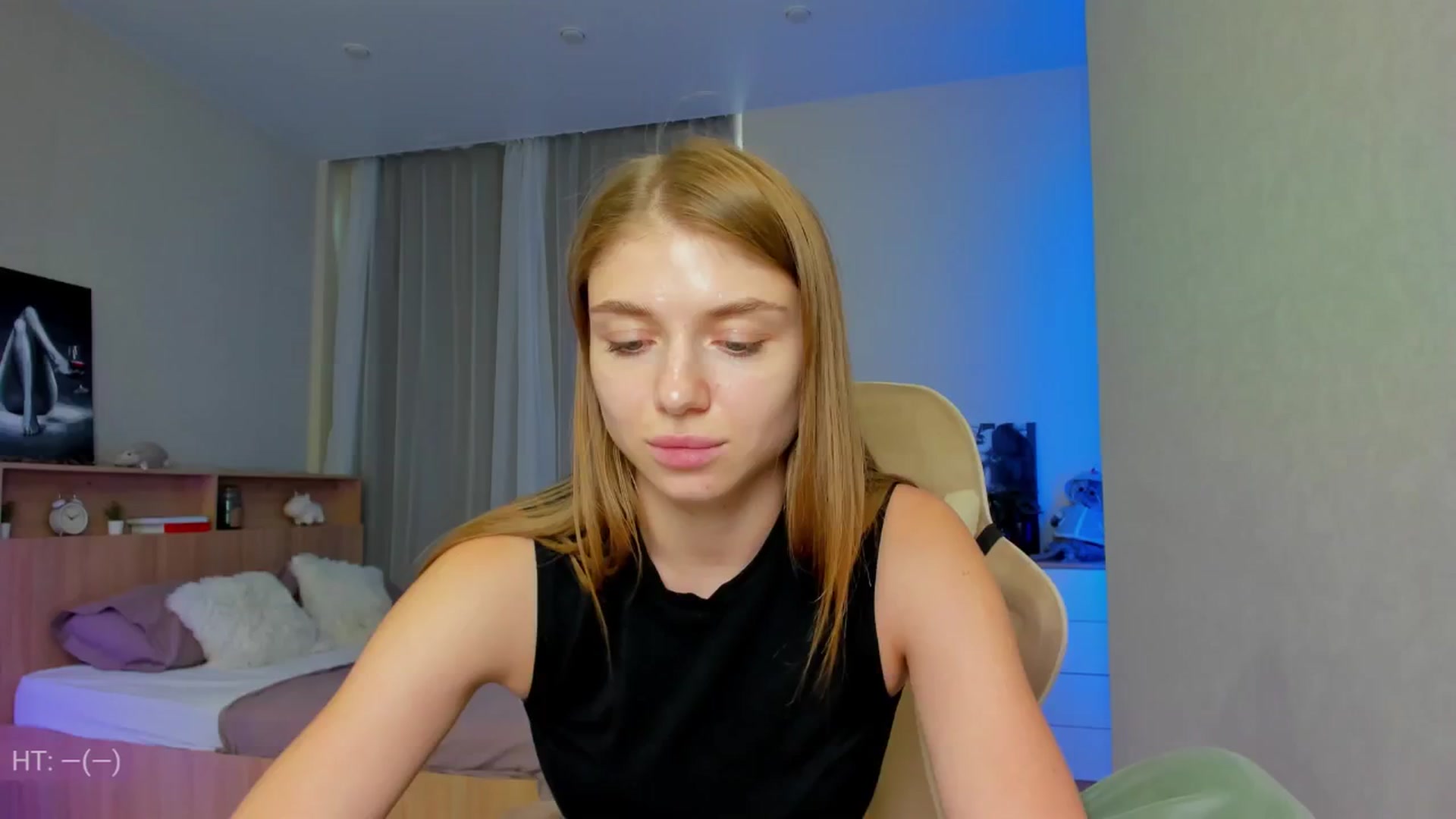 Gallery image thumbnail from Make_my_Luck's myfreecams stream on, 07/24/2024, 14:17 image 11 of 20