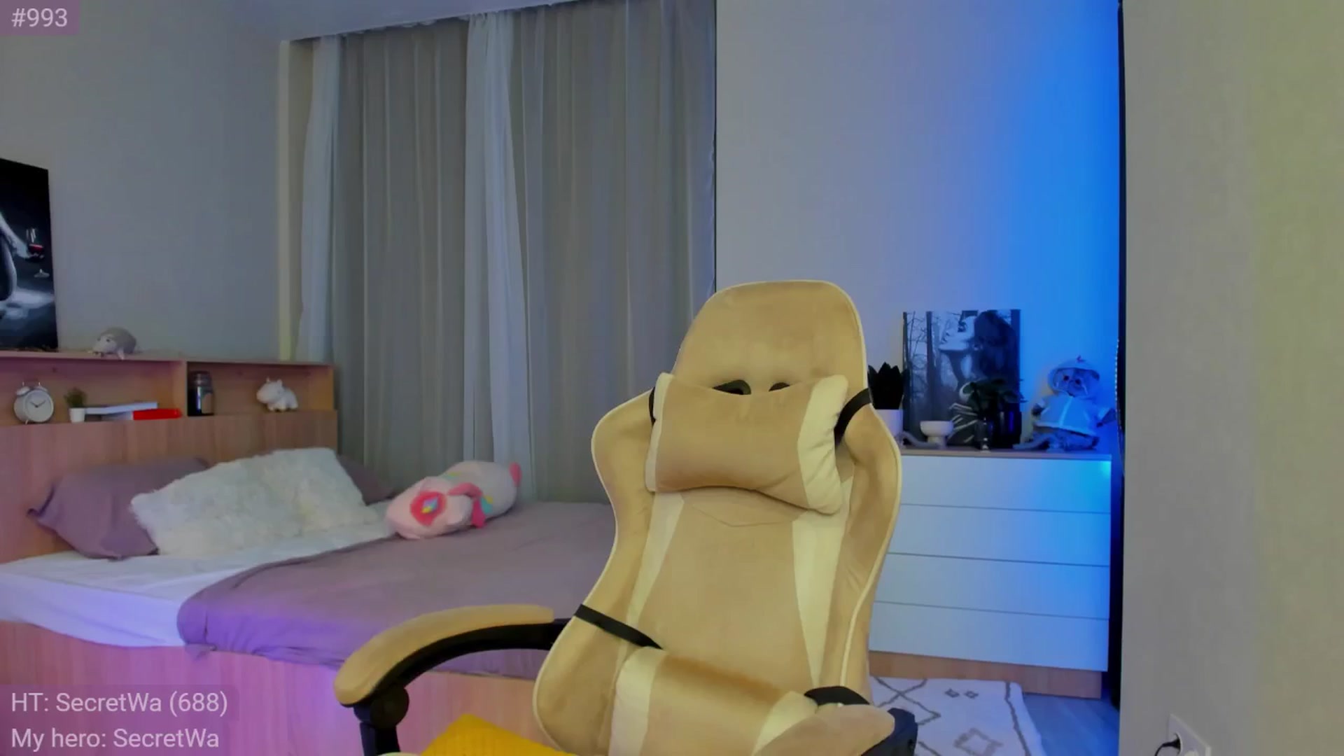 Gallery image thumbnail from Make_my_Luck's myfreecams stream on, 07/28/2024, 19:45 image 17 of 20