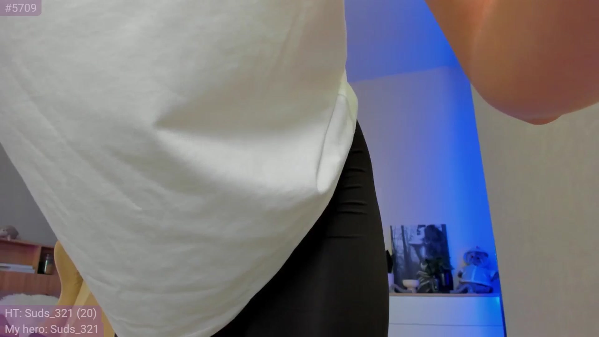 Gallery image thumbnail from Make_my_Luck's myfreecams stream on, 08/03/2024, 19:05 image 8 of 20