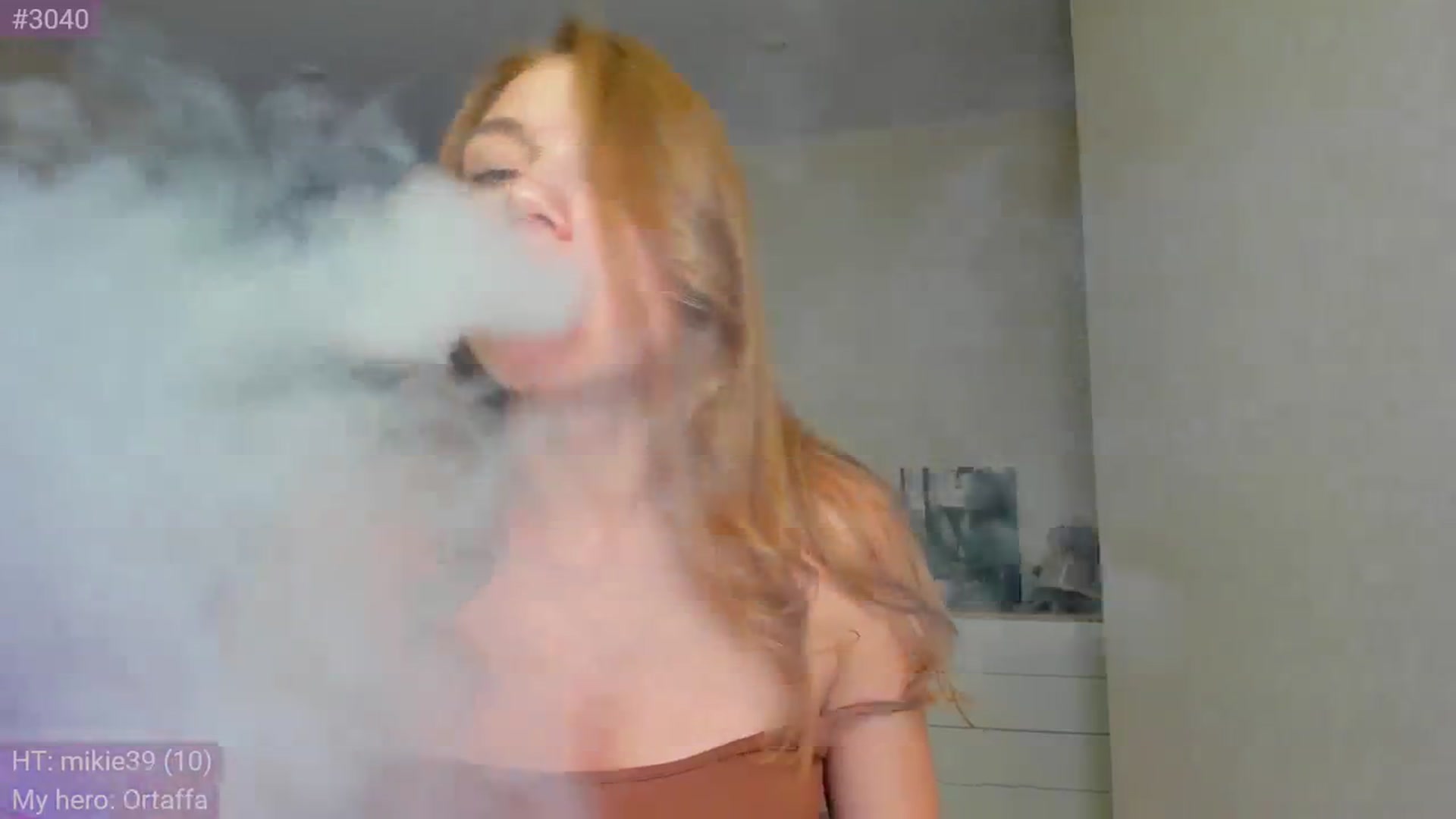 Gallery image thumbnail from Make_my_Luck's myfreecams stream on, 08/04/2024, 16:17 image 16 of 20