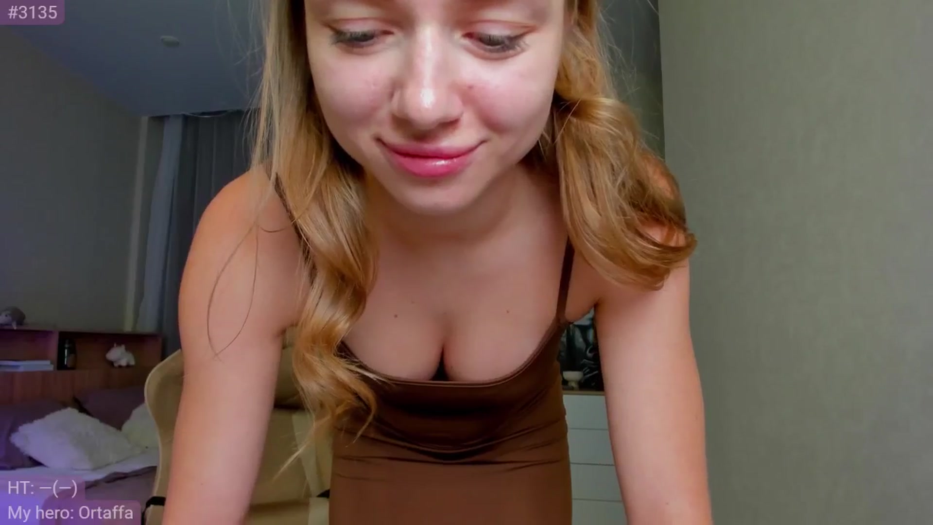 Gallery image thumbnail from Make_my_Luck's myfreecams stream on, 08/04/2024, 16:17 image 9 of 20
