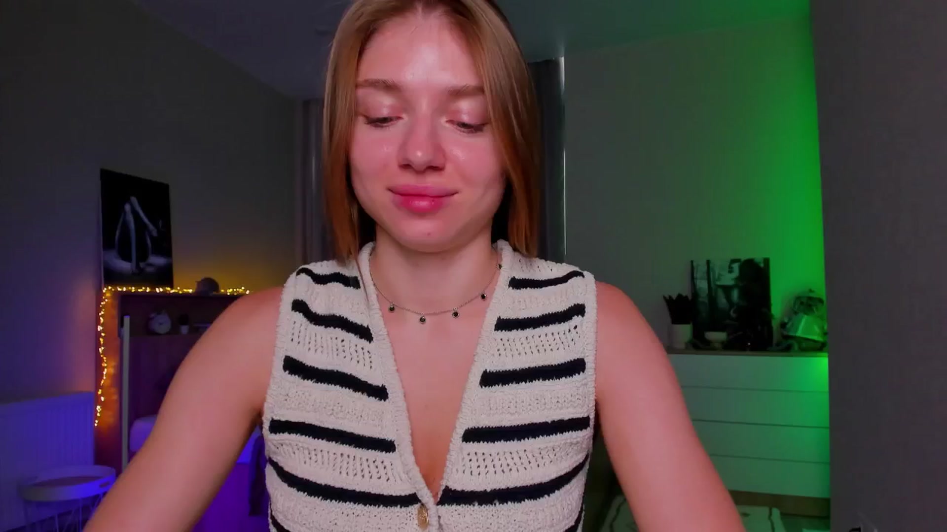 Gallery image thumbnail from Make_my_Luck's myfreecams stream on, 08/10/2024, 07:02 image 5 of 20
