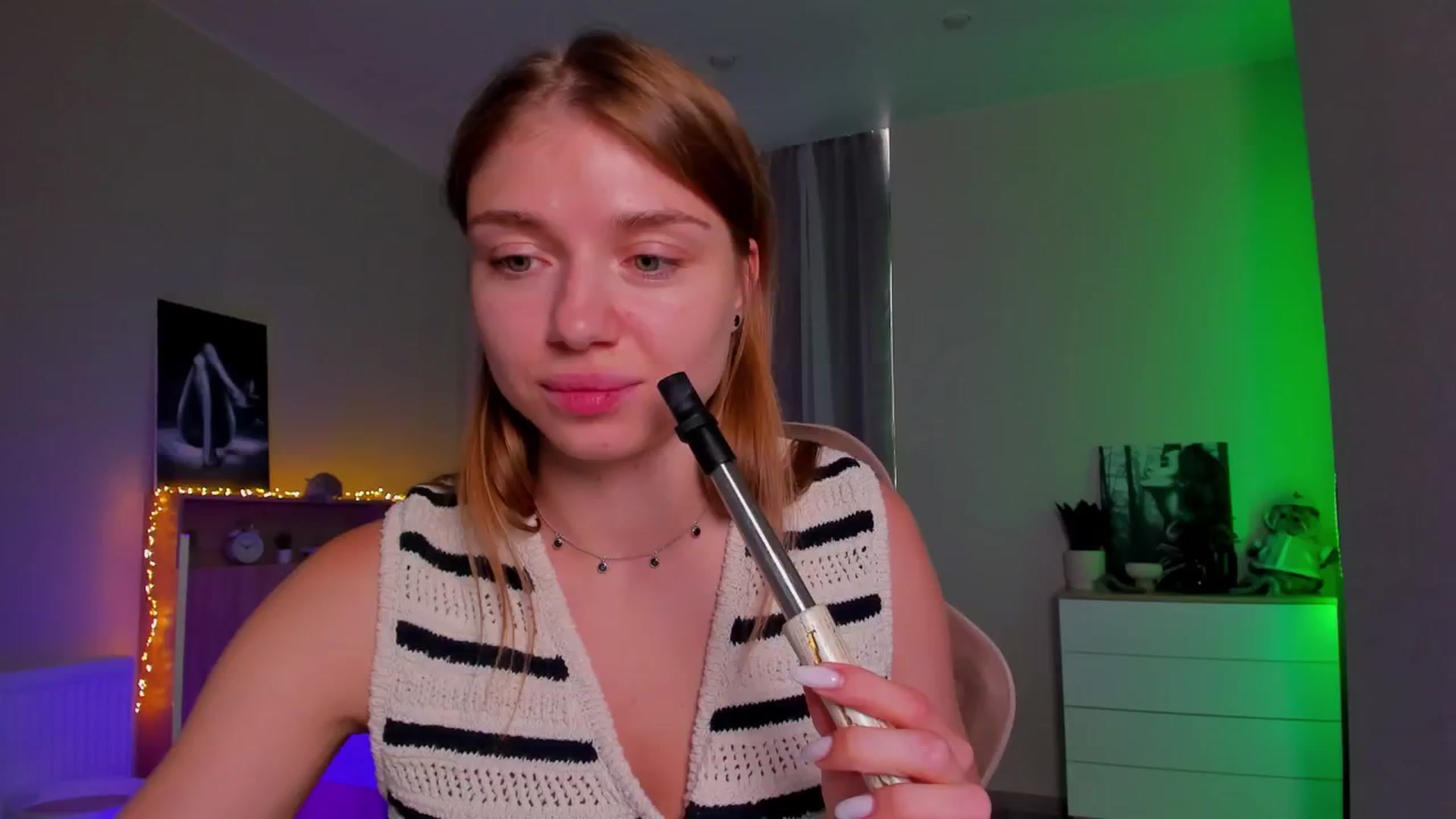 Gallery image thumbnail from Make_my_Luck's myfreecams stream on, 08/10/2024, 08:53 image 3 of 20