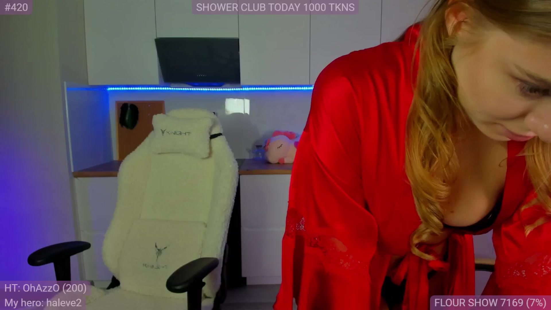 Gallery image thumbnail from Make_my_Luck's myfreecams stream on, 08/16/2024, 19:30 image 18 of 20