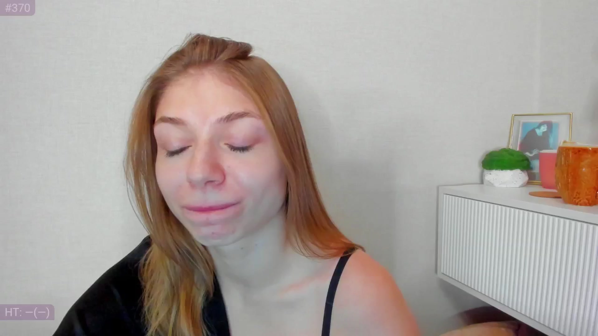 Gallery image thumbnail from Make_my_Luck's myfreecams stream on, 08/23/2024, 18:59 image 19 of 20