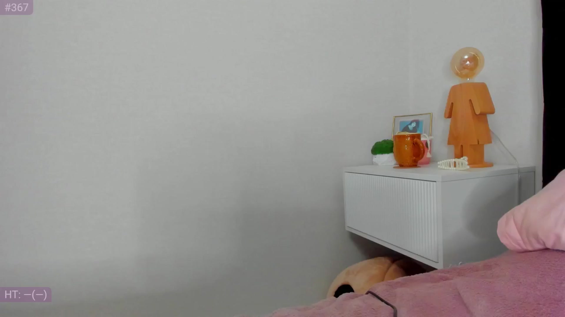 Gallery image thumbnail from Make_my_Luck's myfreecams stream on, 08/23/2024, 18:59 image 4 of 20