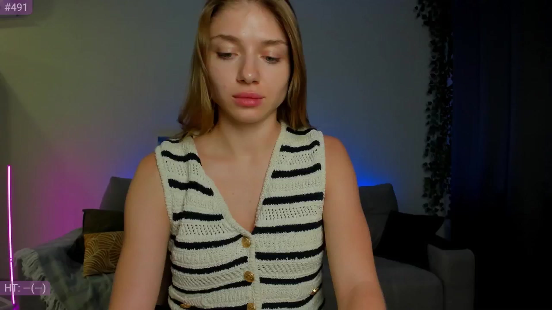 Gallery image thumbnail from Make_my_Luck's myfreecams stream on, 08/30/2024, 16:09 image 14 of 20