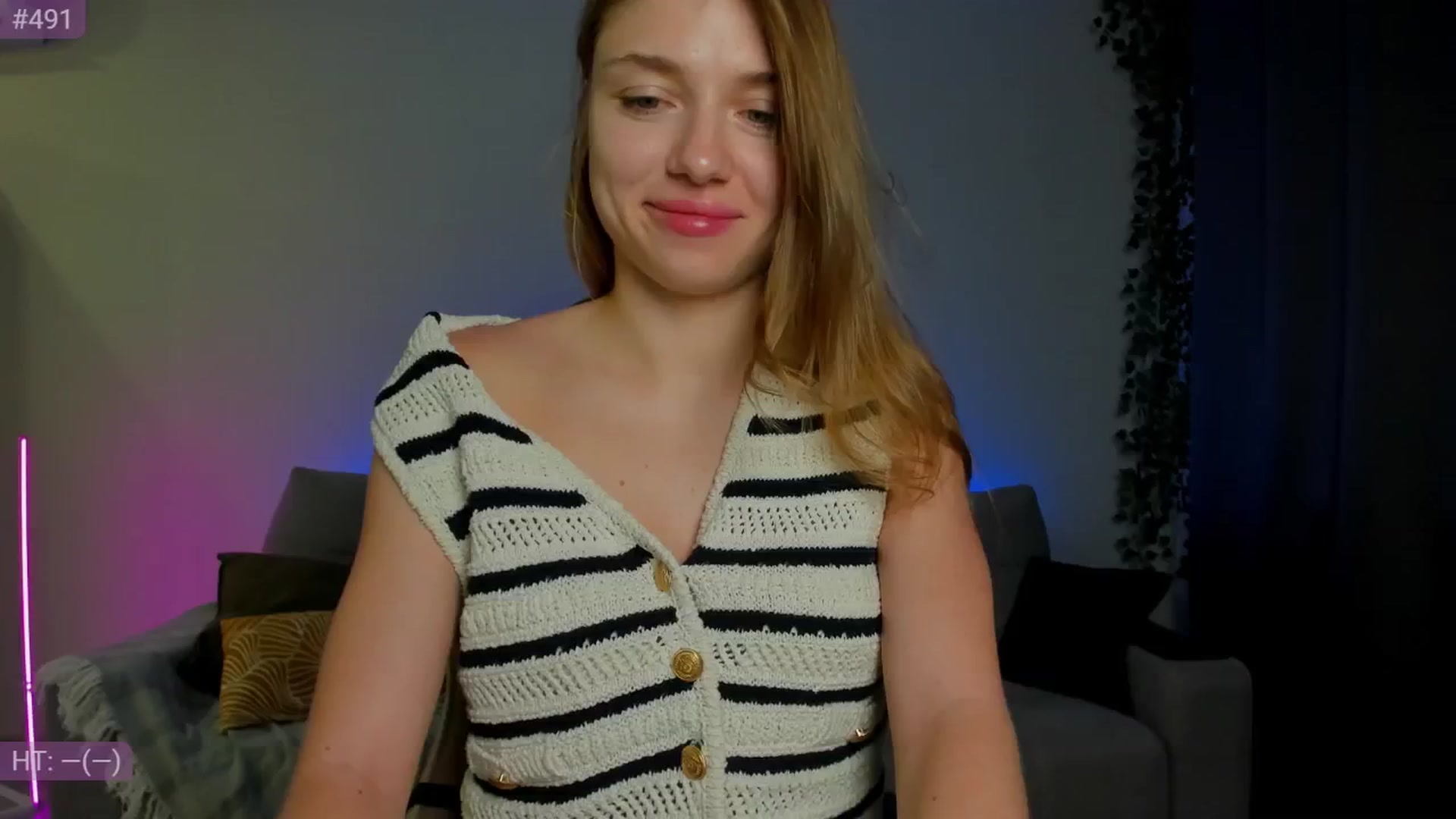 Gallery image thumbnail from Make_my_Luck's myfreecams stream on, 08/30/2024, 16:09 image 13 of 20