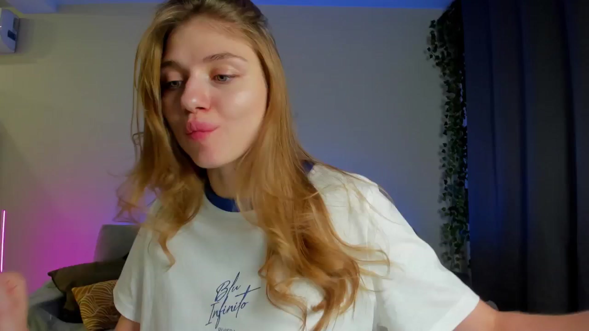 Gallery image thumbnail from Make_my_Luck's myfreecams stream on, 09/05/2024, 17:26 image 7 of 20