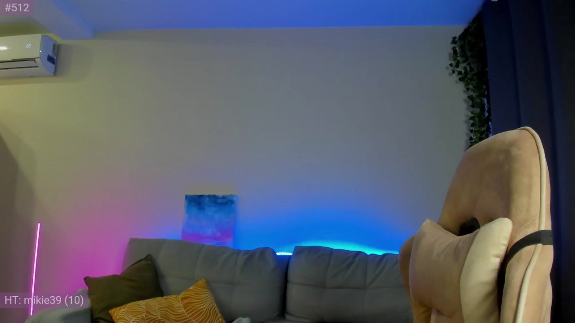 Gallery image thumbnail from Make_my_Luck's myfreecams stream on, 09/06/2024, 17:20 image 9 of 20