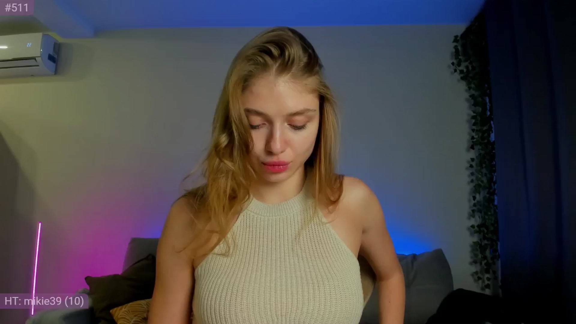 Gallery image thumbnail from Make_my_Luck's myfreecams stream on, 09/06/2024, 17:20 image 2 of 20