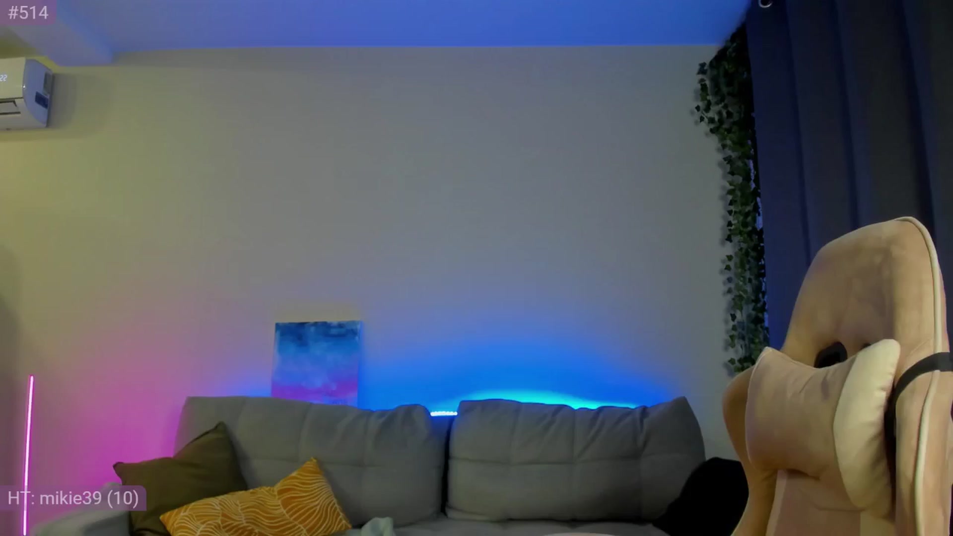 Gallery image thumbnail from Make_my_Luck's myfreecams stream on, 09/06/2024, 17:20 image 18 of 20