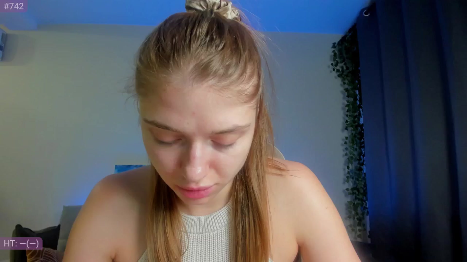 Gallery image thumbnail from Make_my_Luck's myfreecams stream on, 09/08/2024, 19:10 image 8 of 20
