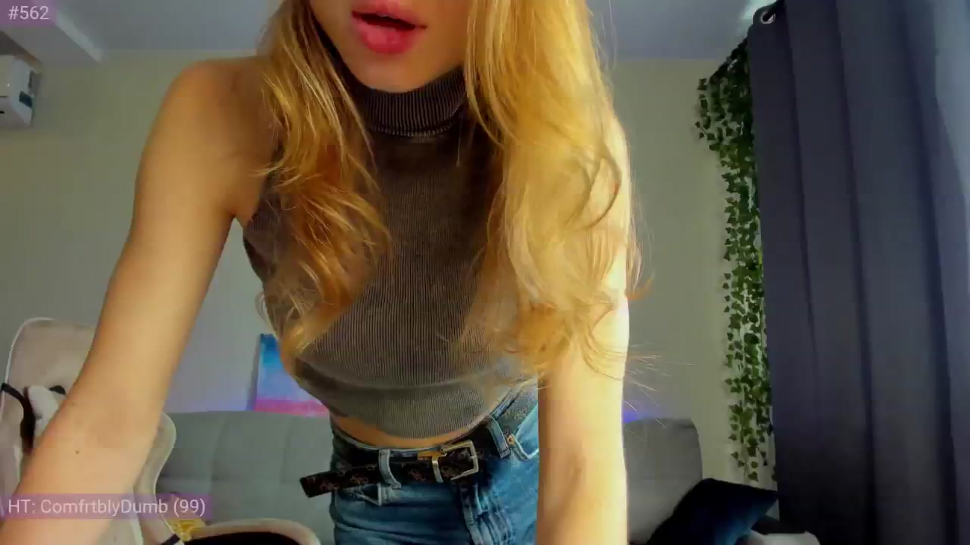 Gallery image thumbnail from Make_my_Luck's myfreecams stream on, 09/10/2024, 09:00 image 19 of 20