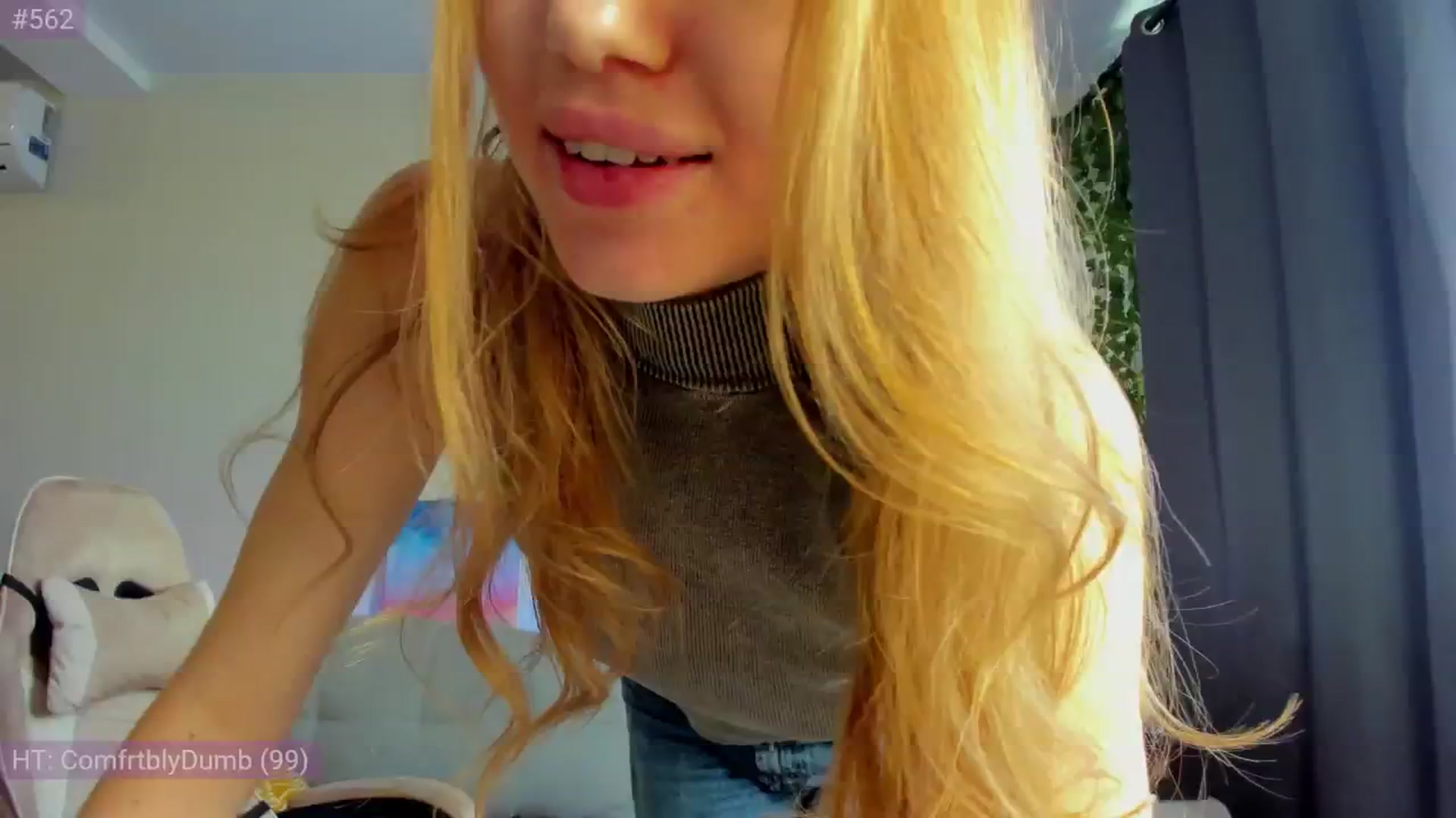 Gallery image thumbnail from Make_my_Luck's myfreecams stream on, 09/10/2024, 09:00 image 18 of 20