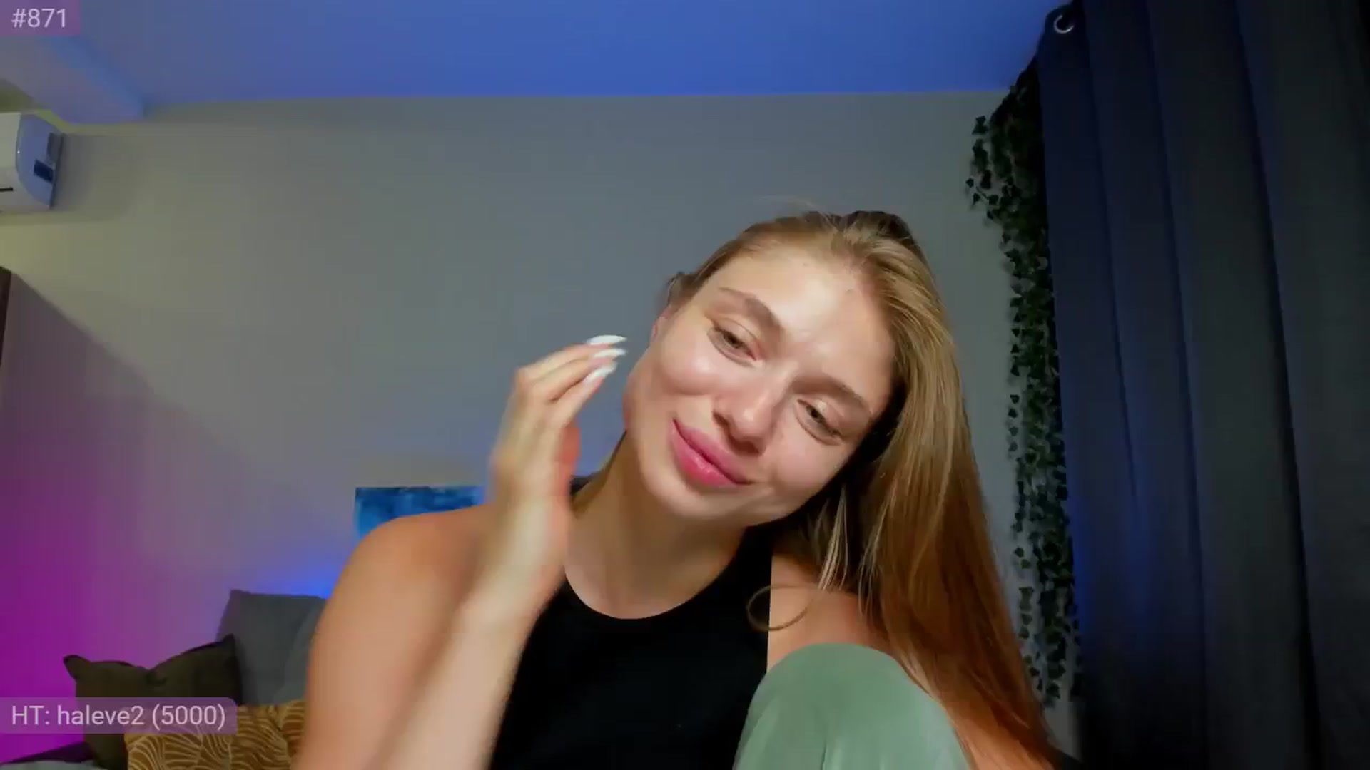 Gallery image thumbnail from Make_my_Luck's myfreecams stream on, 09/29/2024, 18:42 image 16 of 20
