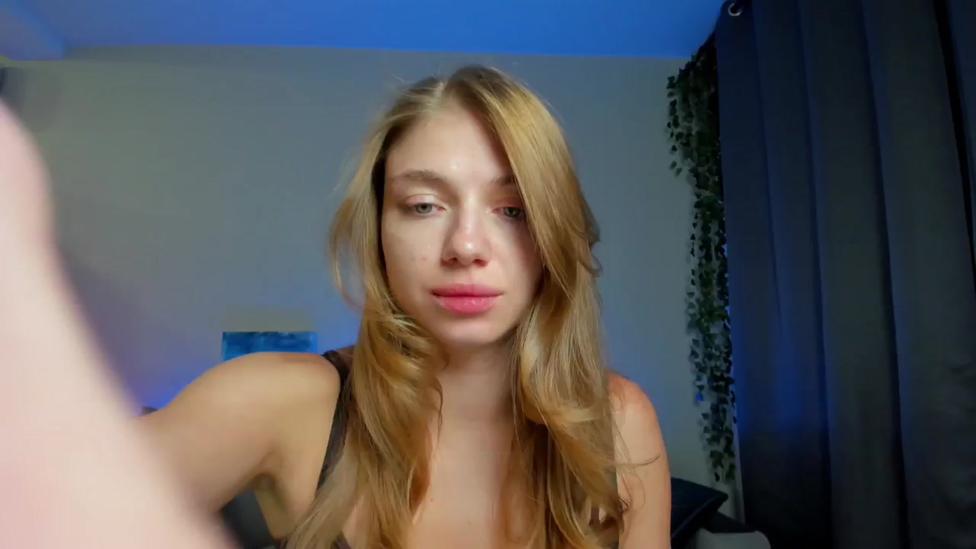 Gallery image thumbnail from Make_my_Luck's myfreecams stream on, 10/14/2024, 18:17 image 1 of 20