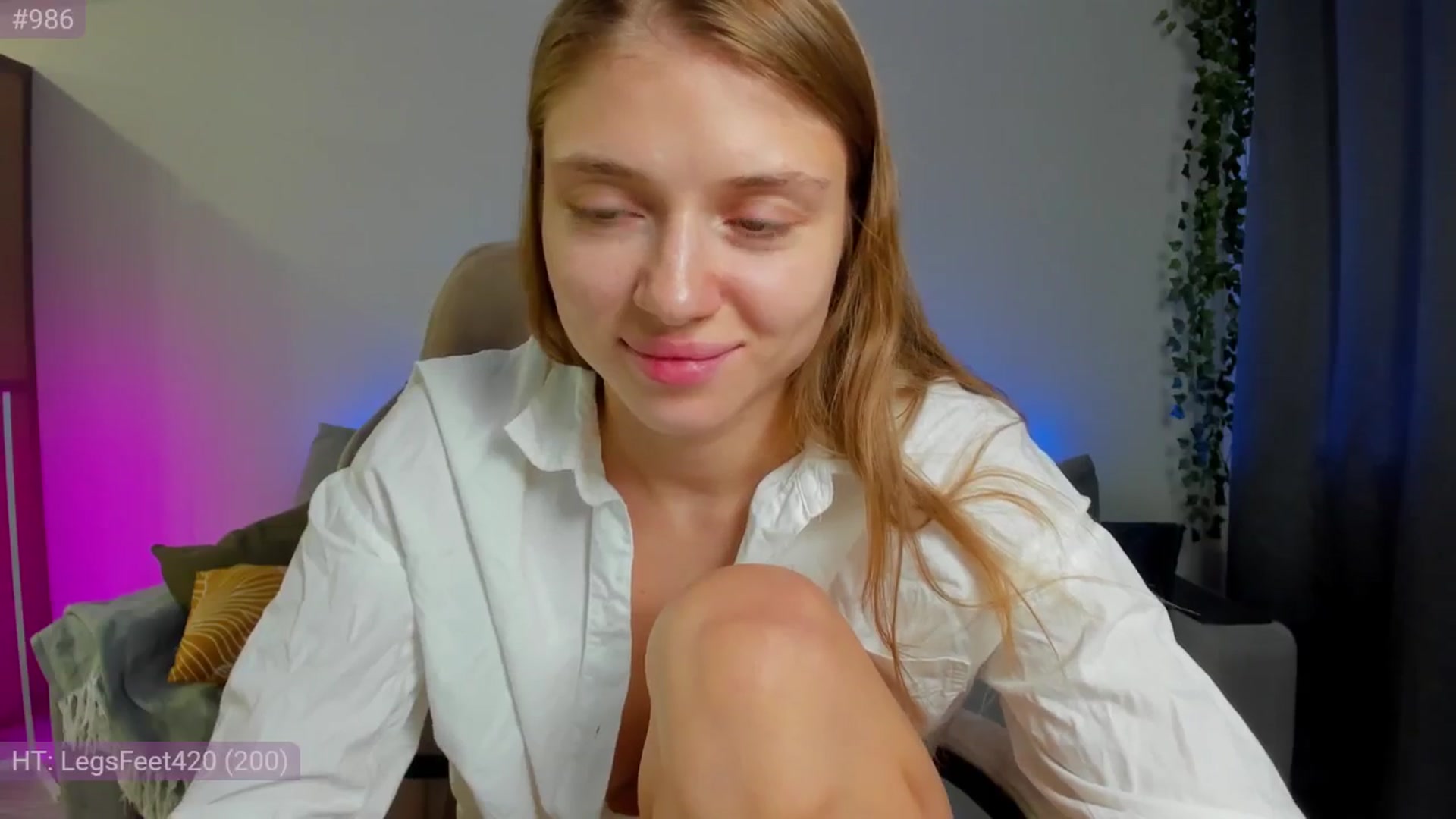 Gallery image thumbnail from Make_my_Luck's myfreecams stream on, 10/21/2024, 19:40 image 7 of 20