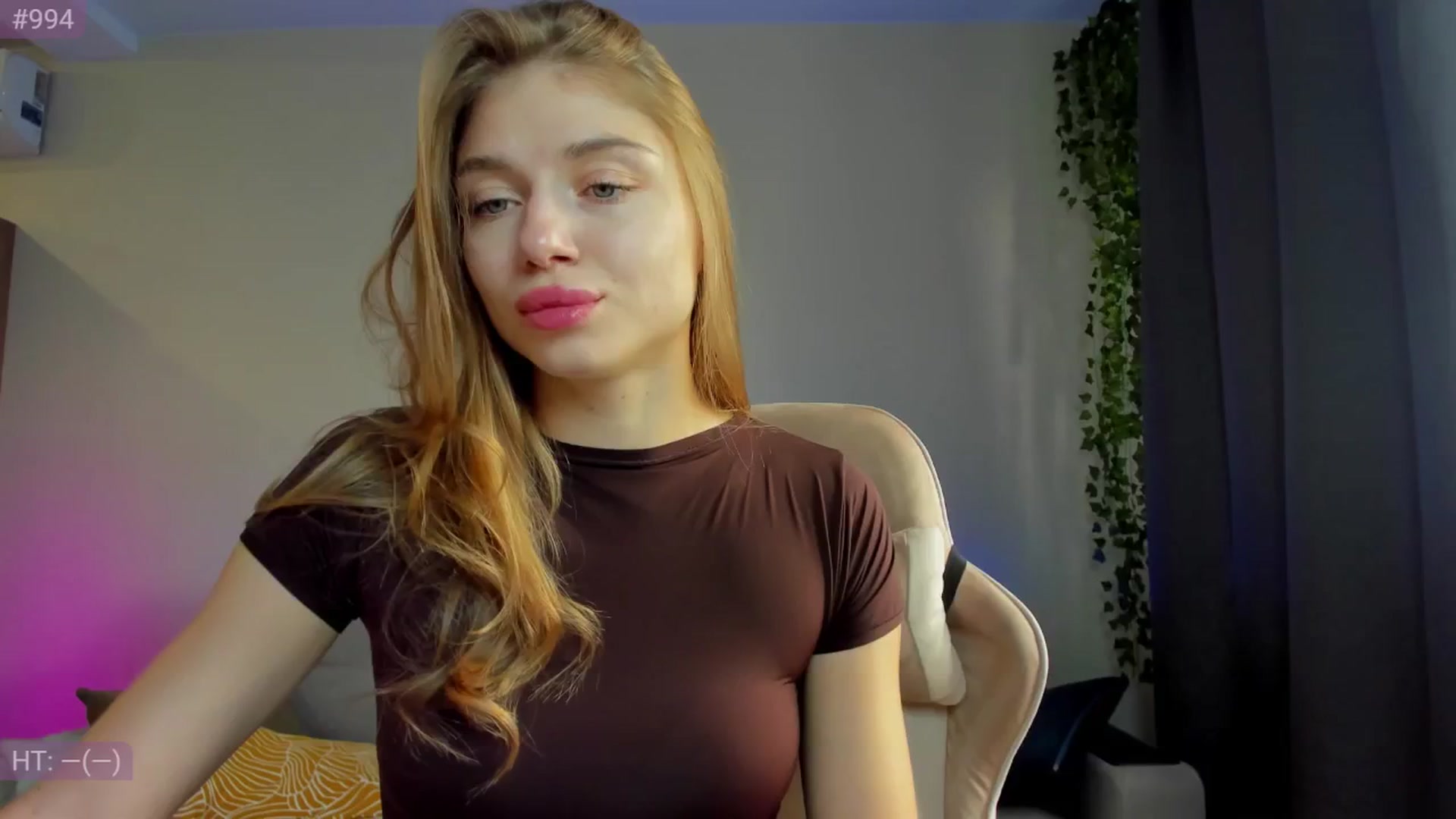 Gallery image thumbnail from Make_my_Luck's myfreecams stream on, 10/23/2024, 08:53 image 1 of 20