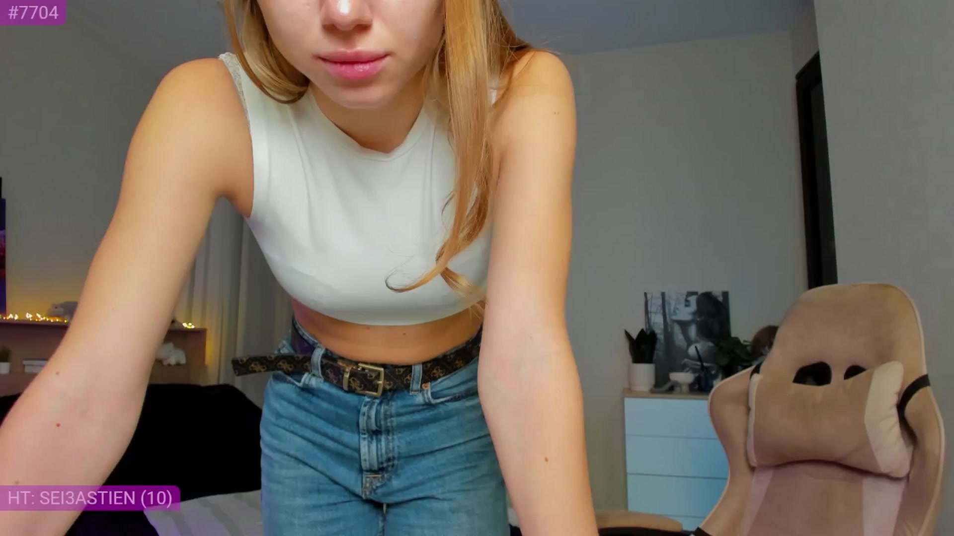 Gallery image thumbnail from Make_my_Luck's myfreecams stream on, 11/06/2024, 06:24 image 10 of 20