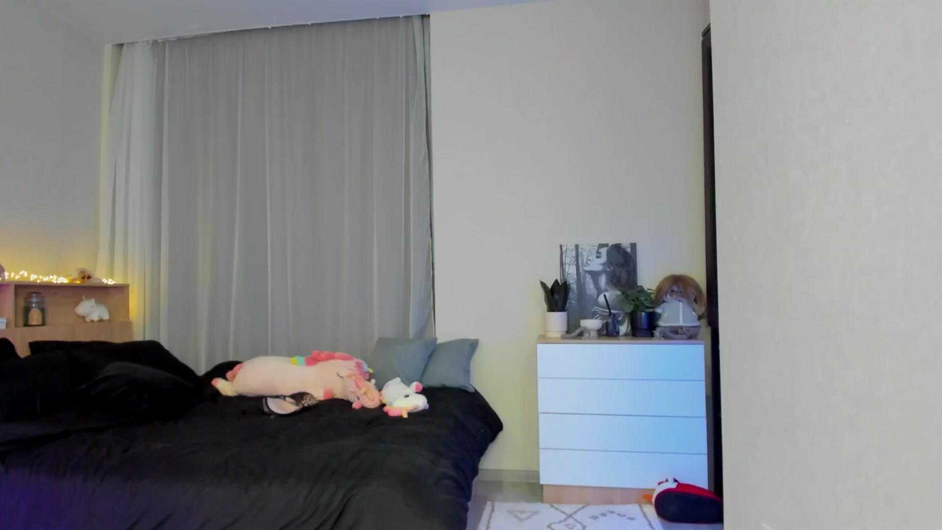 Gallery image thumbnail from Make_my_Luck's myfreecams stream on, 11/07/2024, 18:56 image 7 of 20