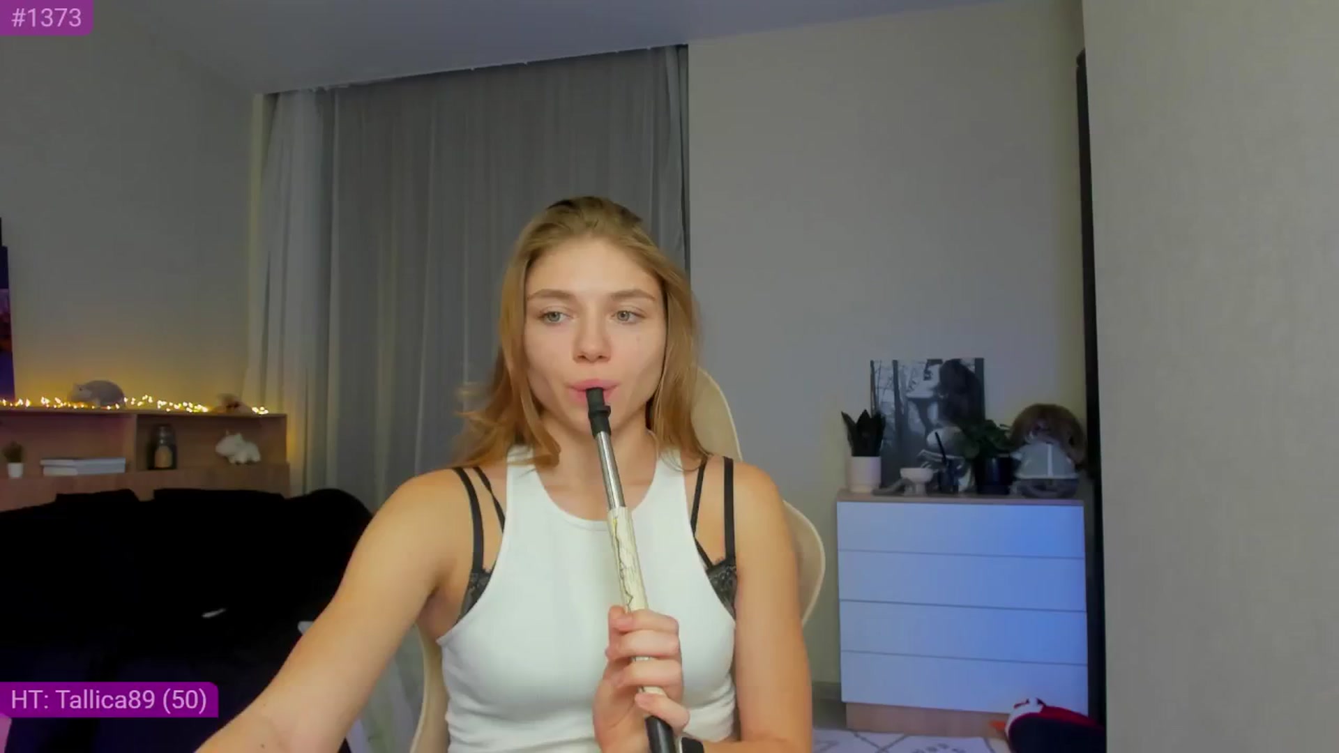 Gallery image thumbnail from Make_my_Luck's myfreecams stream on, 11/08/2024, 19:16 image 10 of 20