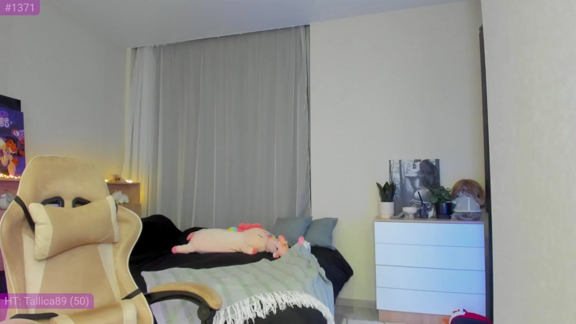 Gallery image thumbnail from Make_my_Luck's myfreecams stream on, 11/08/2024, 19:16 image 3 of 20