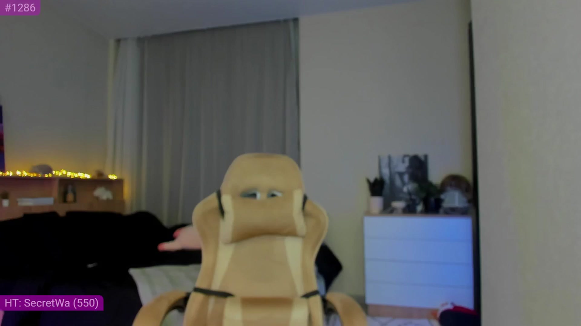 Gallery image thumbnail from Make_my_Luck's myfreecams stream on, 11/08/2024, 19:16 image 17 of 20