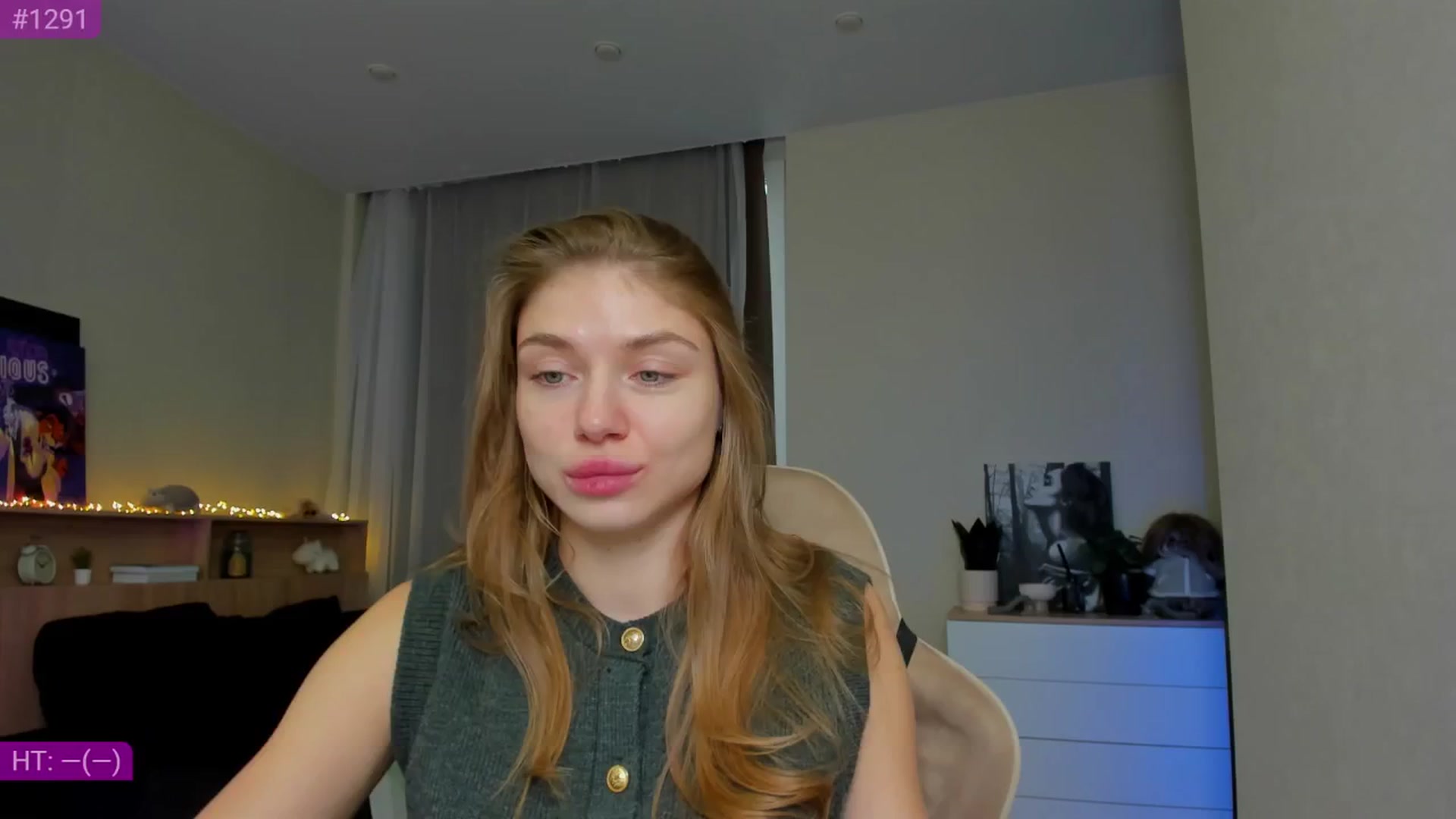 Gallery image thumbnail from Make_my_Luck's myfreecams stream on, 11/16/2024, 07:15 image 7 of 20