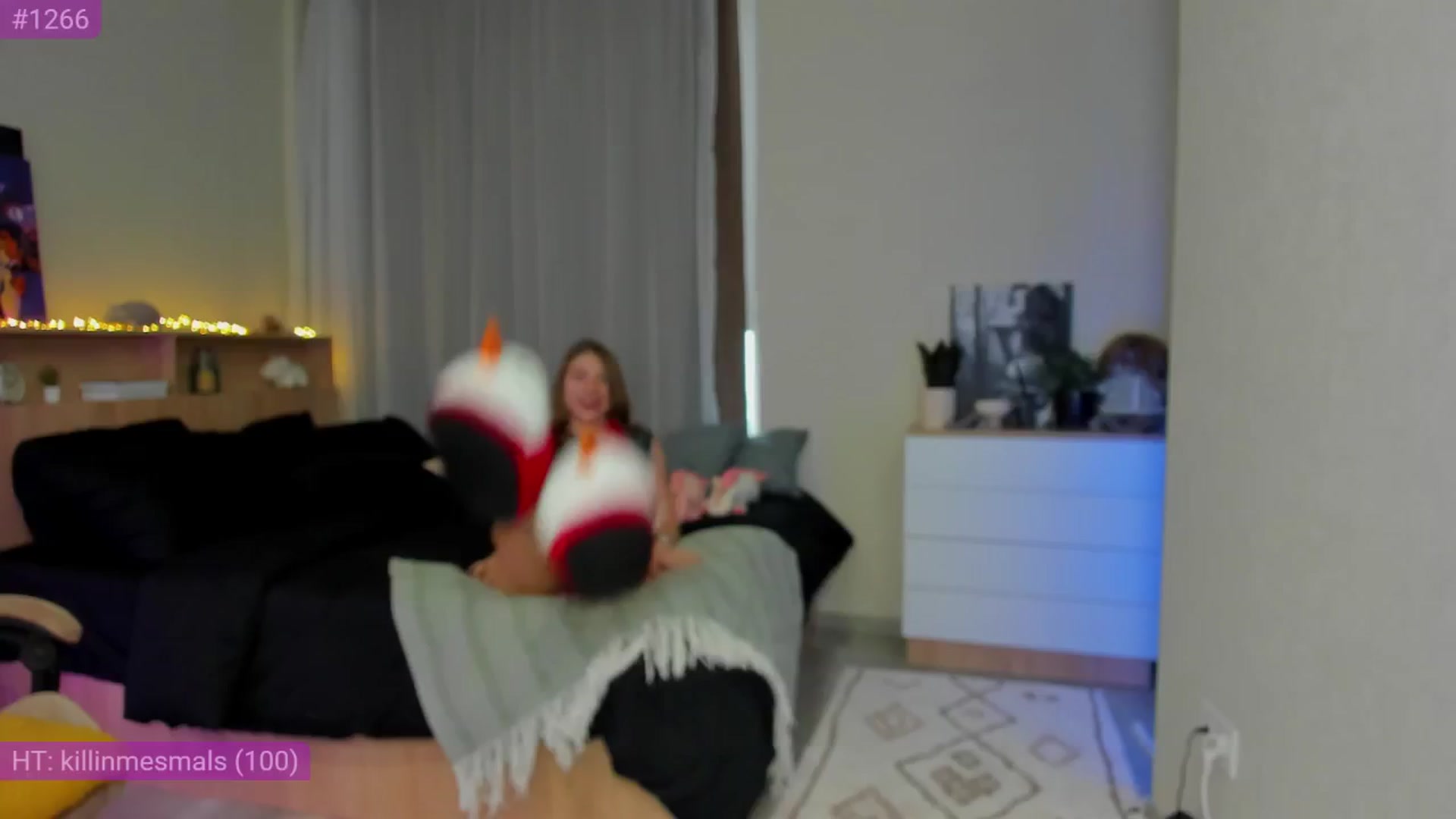 Gallery image thumbnail from Make_my_Luck's myfreecams stream on, 11/16/2024, 08:19 image 20 of 20