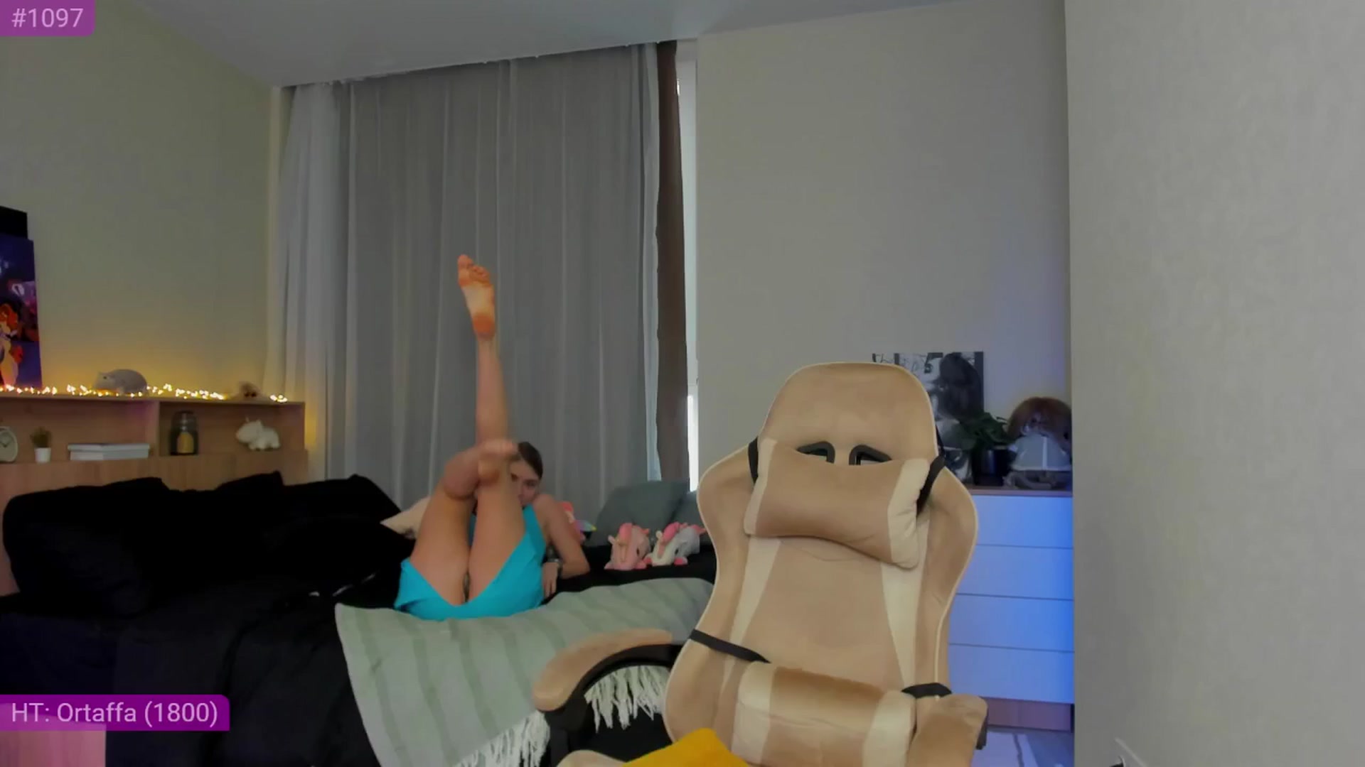 Gallery image thumbnail from Make_my_Luck's myfreecams stream on, 11/16/2024, 10:01 image 15 of 20