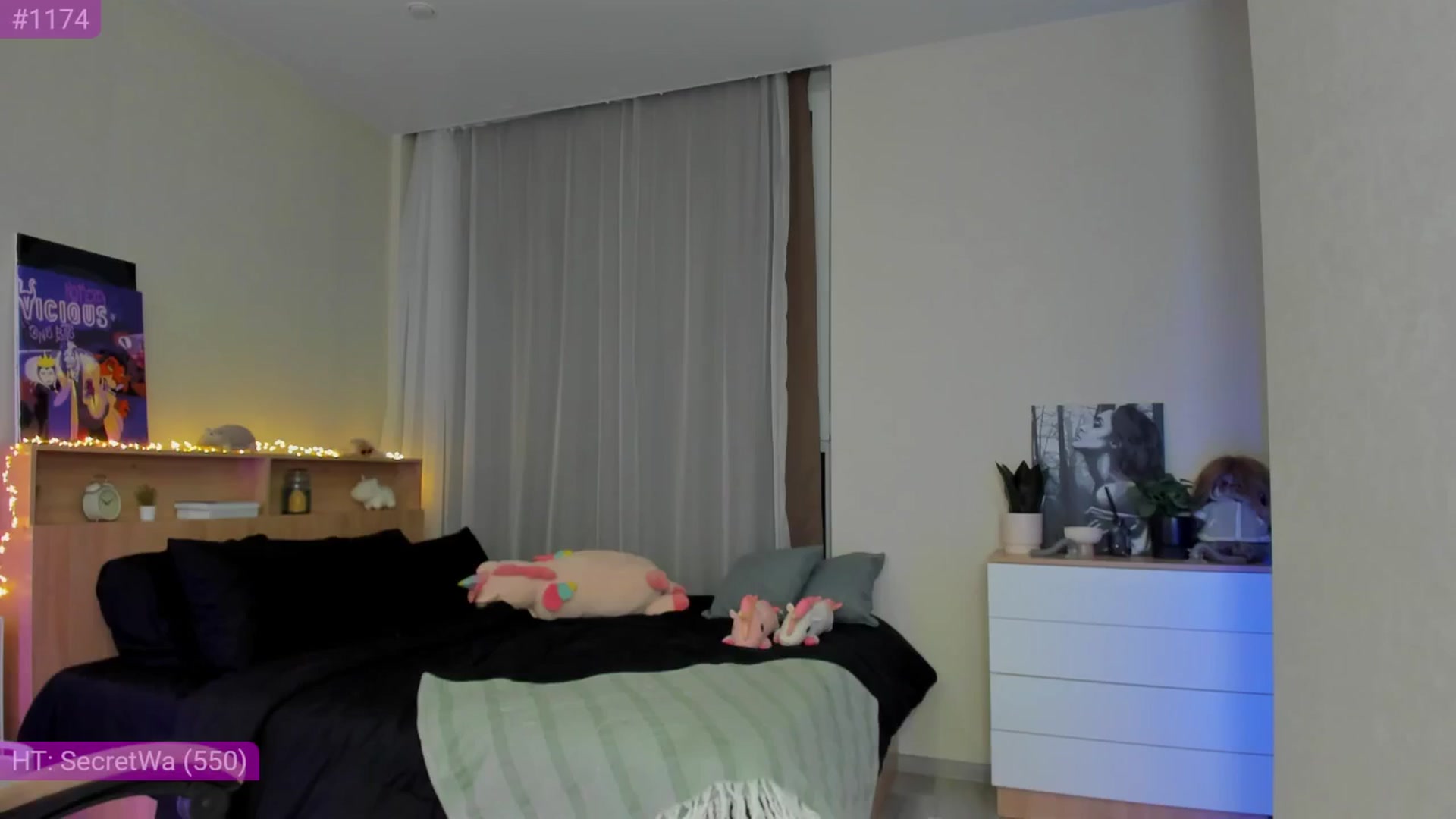 Gallery image thumbnail from Make_my_Luck's myfreecams stream on, 11/17/2024, 19:57 image 13 of 20