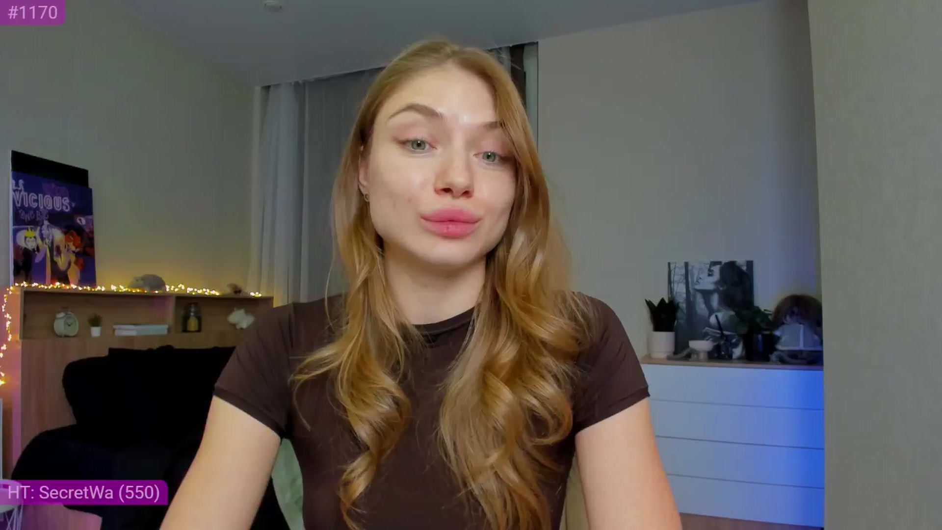 Gallery image thumbnail from Make_my_Luck's myfreecams stream on, 11/17/2024, 19:57 image 3 of 20