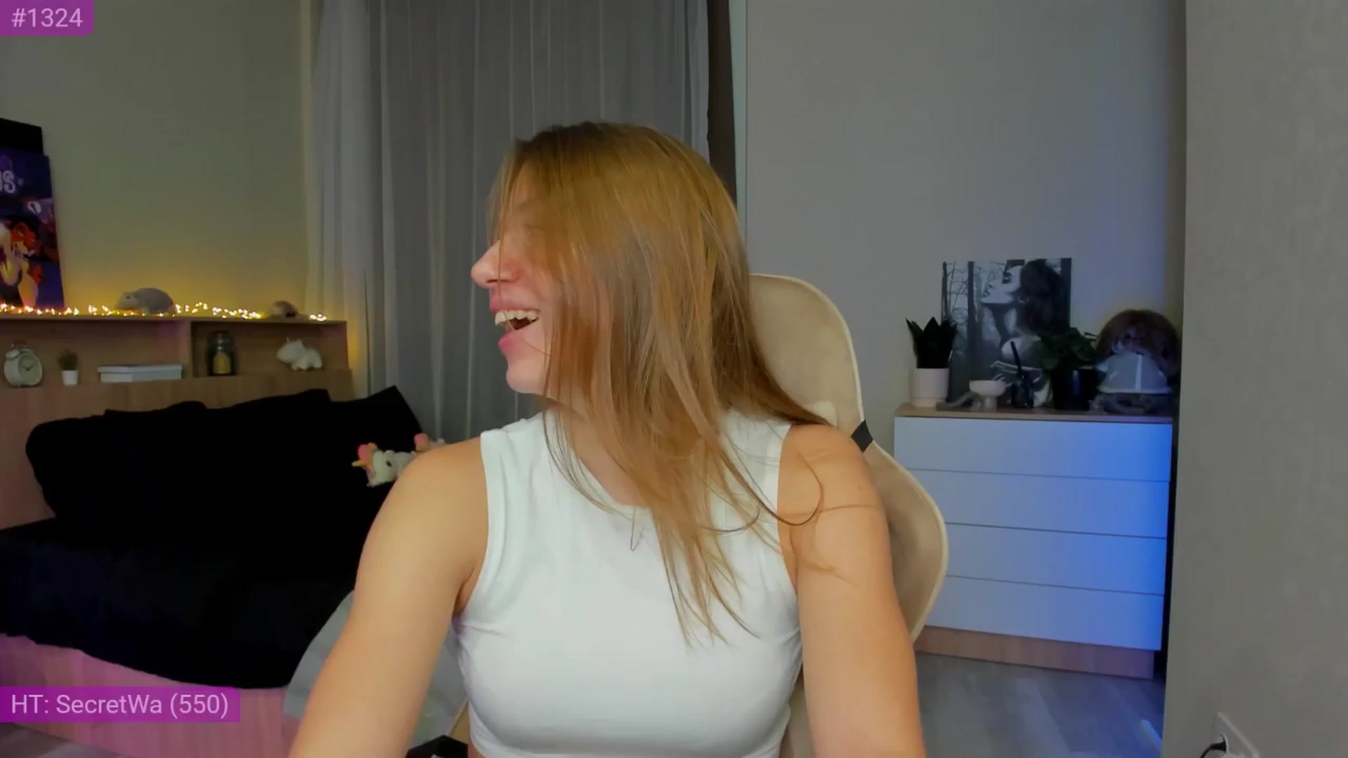 Gallery image thumbnail from Make_my_Luck's myfreecams stream on, 11/23/2024, 09:01 image 12 of 20