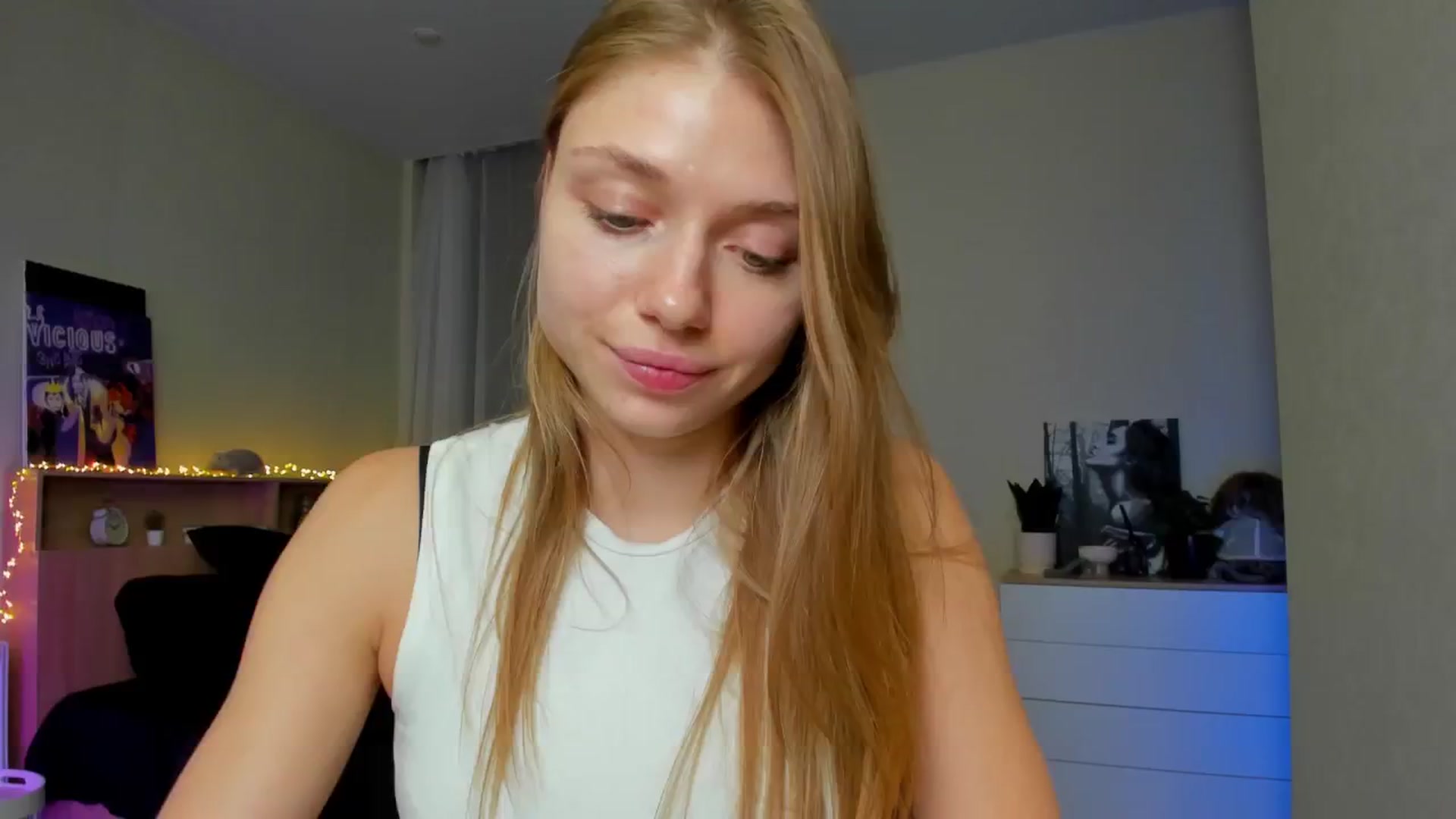 Gallery image thumbnail from Make_my_Luck's myfreecams stream on, 11/23/2024, 10:54 image 4 of 20