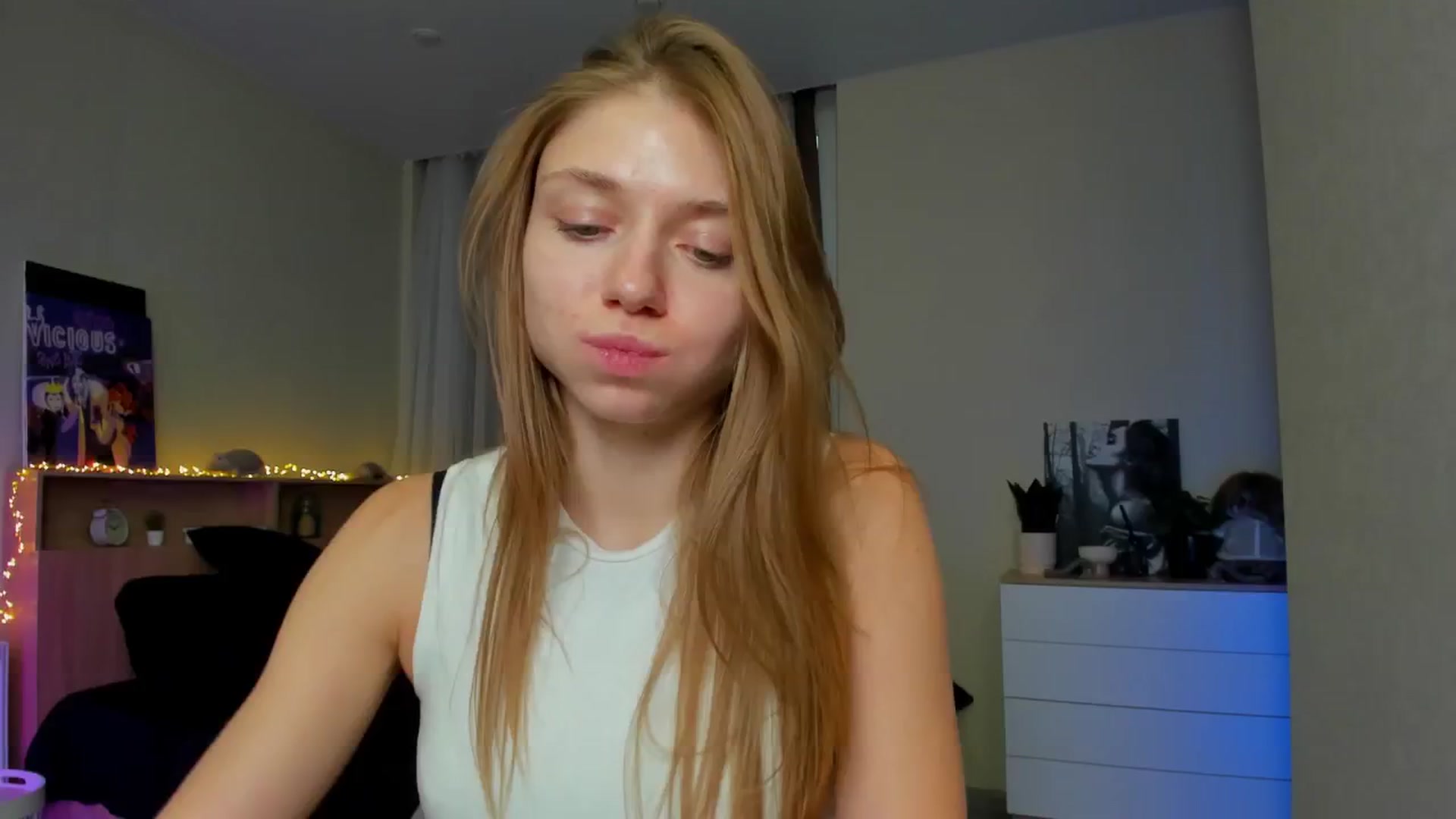 Gallery image thumbnail from Make_my_Luck's myfreecams stream on, 11/23/2024, 10:54 image 2 of 20