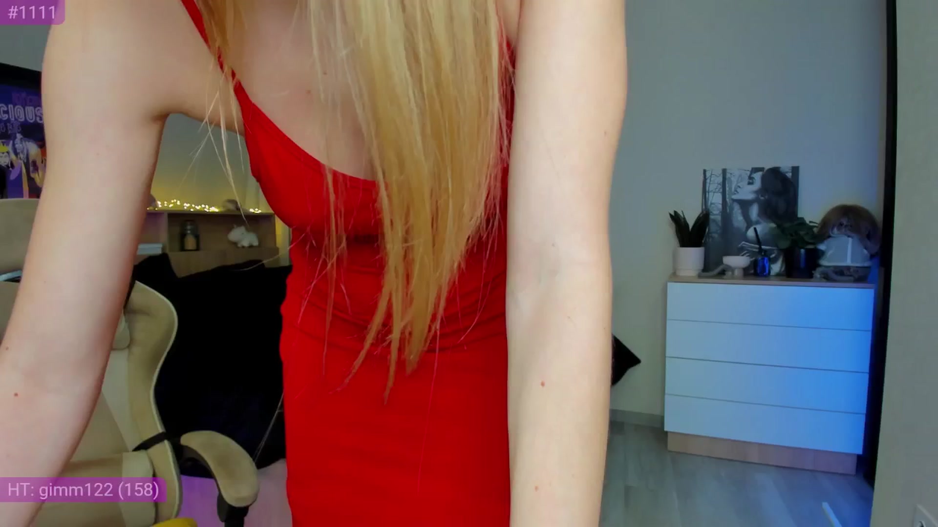 Gallery image thumbnail from Make_my_Luck's myfreecams stream on, 11/25/2024, 19:24 image 17 of 20