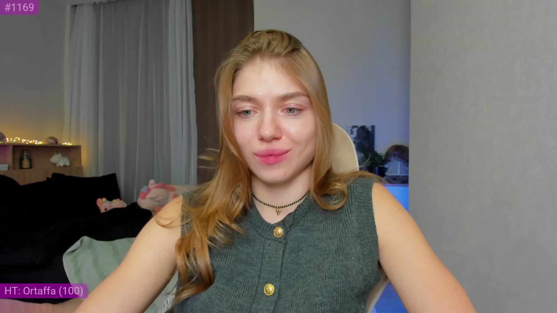 Gallery image thumbnail from Make_my_Luck's myfreecams stream on, 11/29/2024, 18:41 image 19 of 20