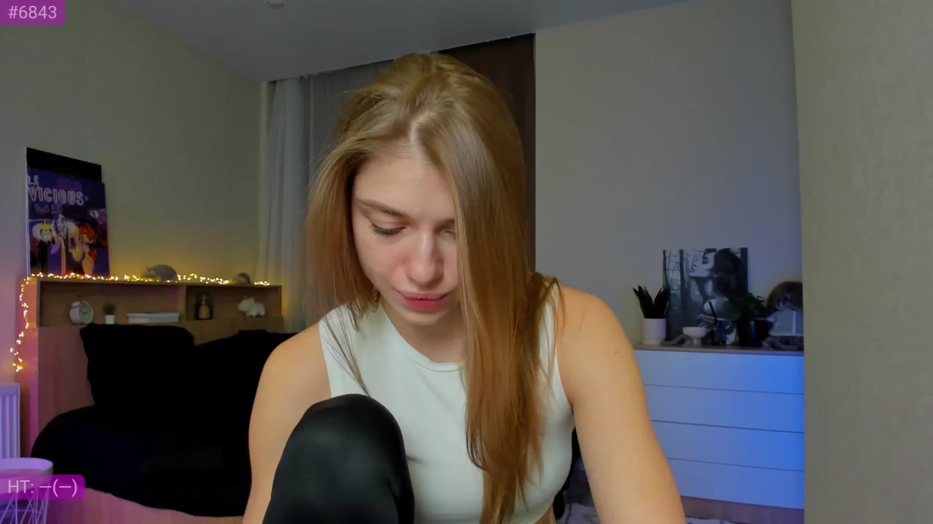 Gallery image thumbnail from Make_my_Luck's myfreecams stream on, 12/04/2024, 07:43 image 11 of 20