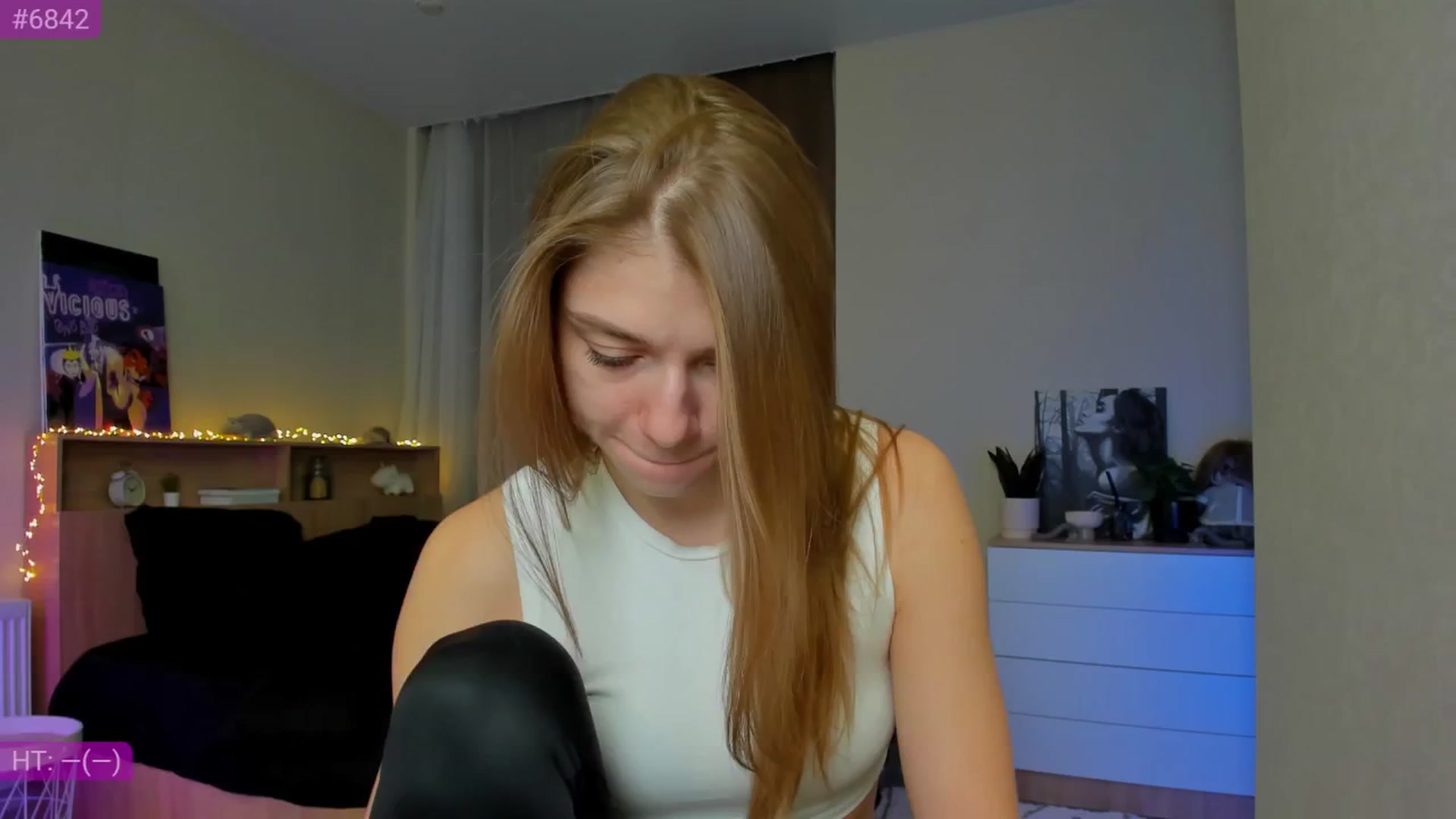 Gallery image thumbnail from Make_my_Luck's myfreecams stream on, 12/04/2024, 07:43 image 12 of 20