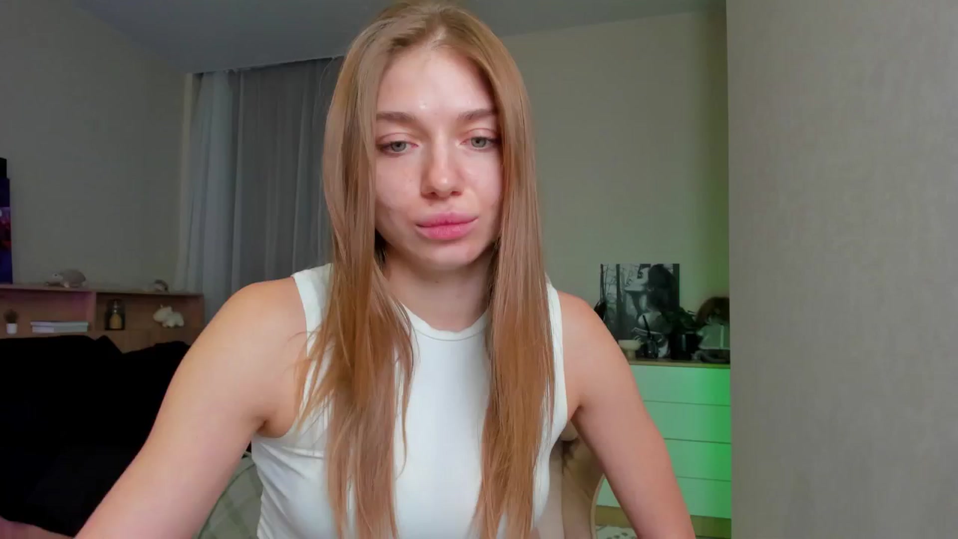 Gallery image thumbnail from Make_my_Luck's myfreecams stream on, 12/04/2024, 11:23 image 4 of 20